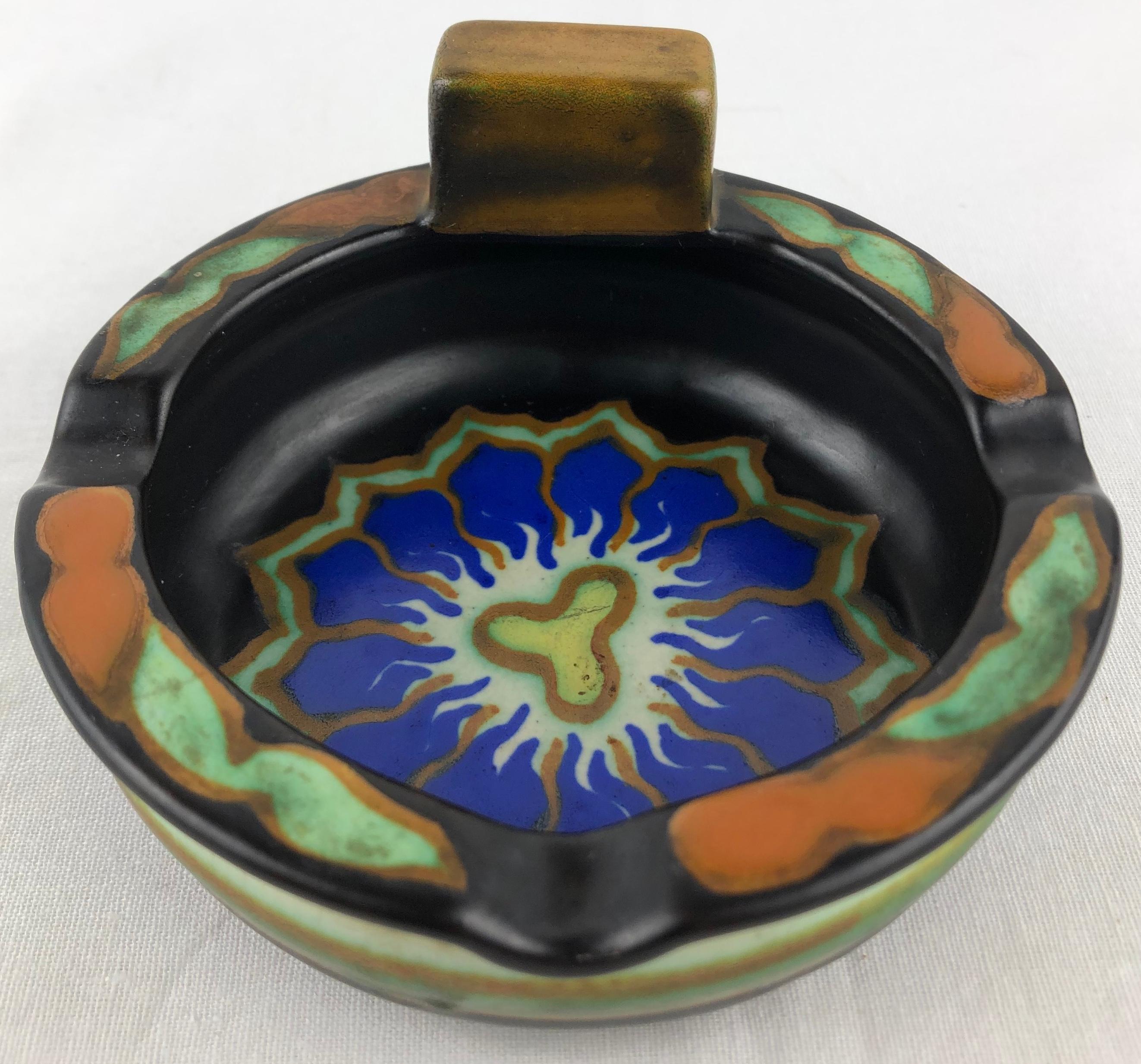 Keramik-Aschenbecher oder Schlüsselanhänger/Vide Poche im niederländischen Jugendstil (Art nouveau) im Angebot