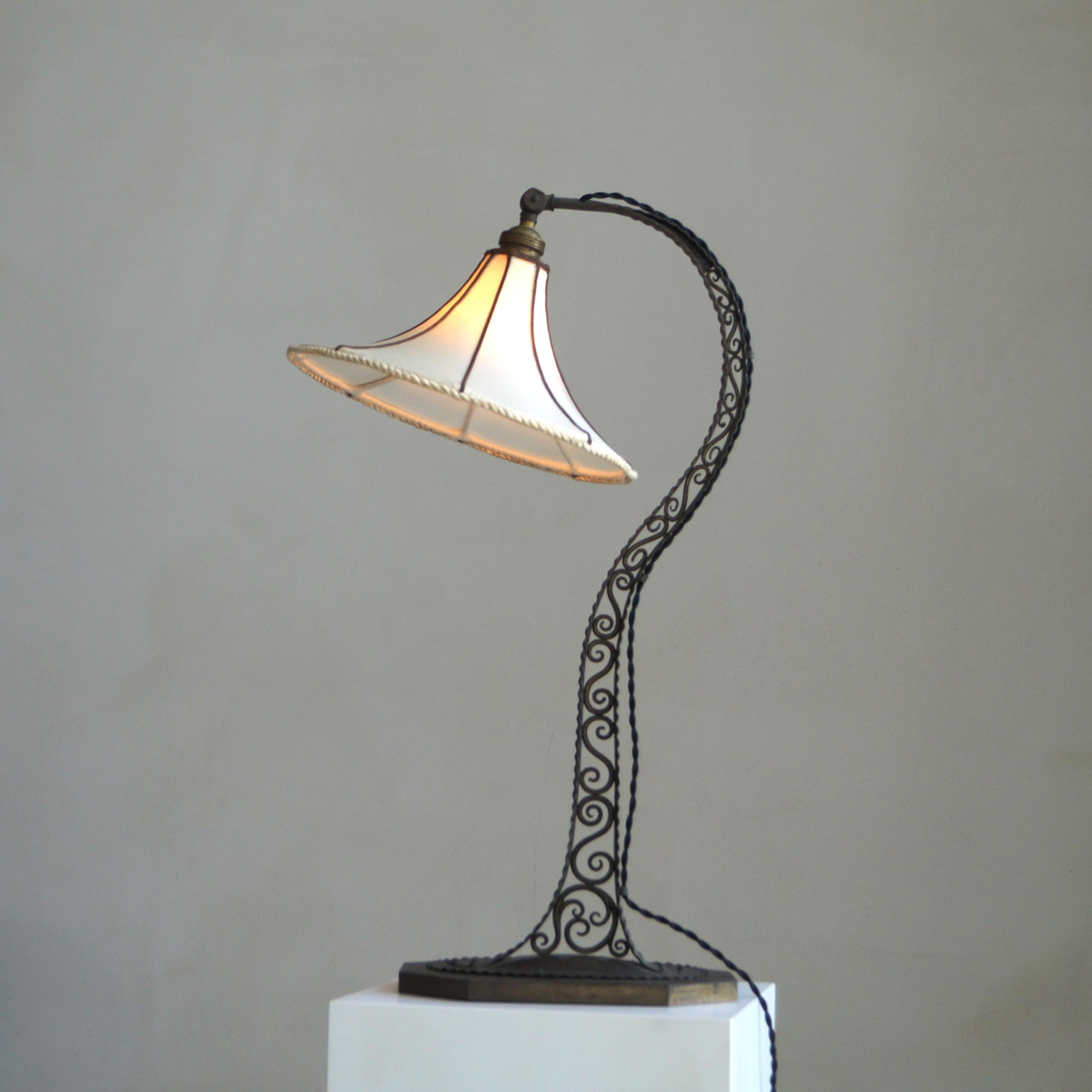 Niederländische Arts & Crafts/Amsterdam School Tischlampe, 1920er Jahre im Angebot 11