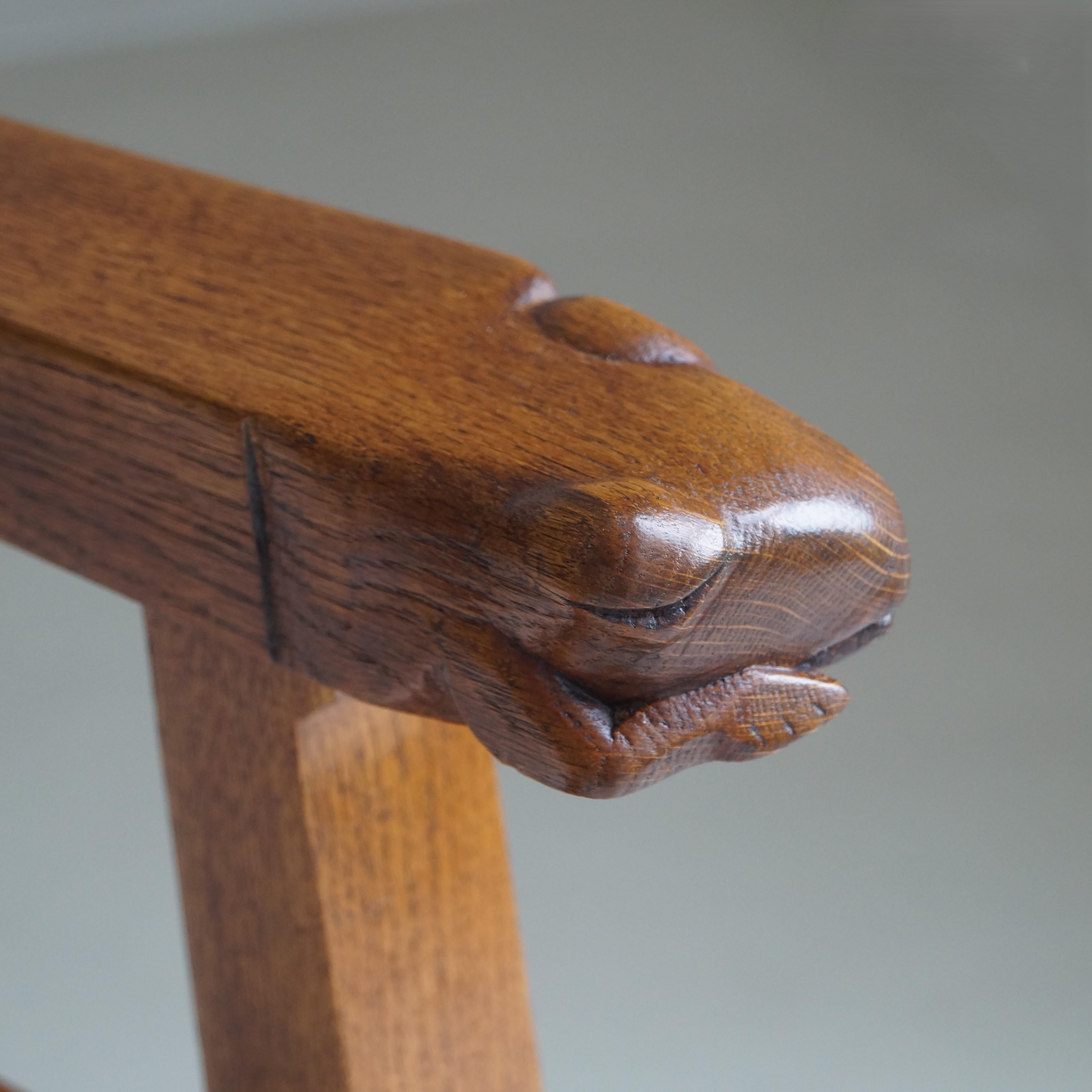 Holländischer Arts & Crafts Sessel mit Salamander und Nelken, Kobus de Graaff im Zustand „Hervorragend“ im Angebot in EVERDINGEN, NL