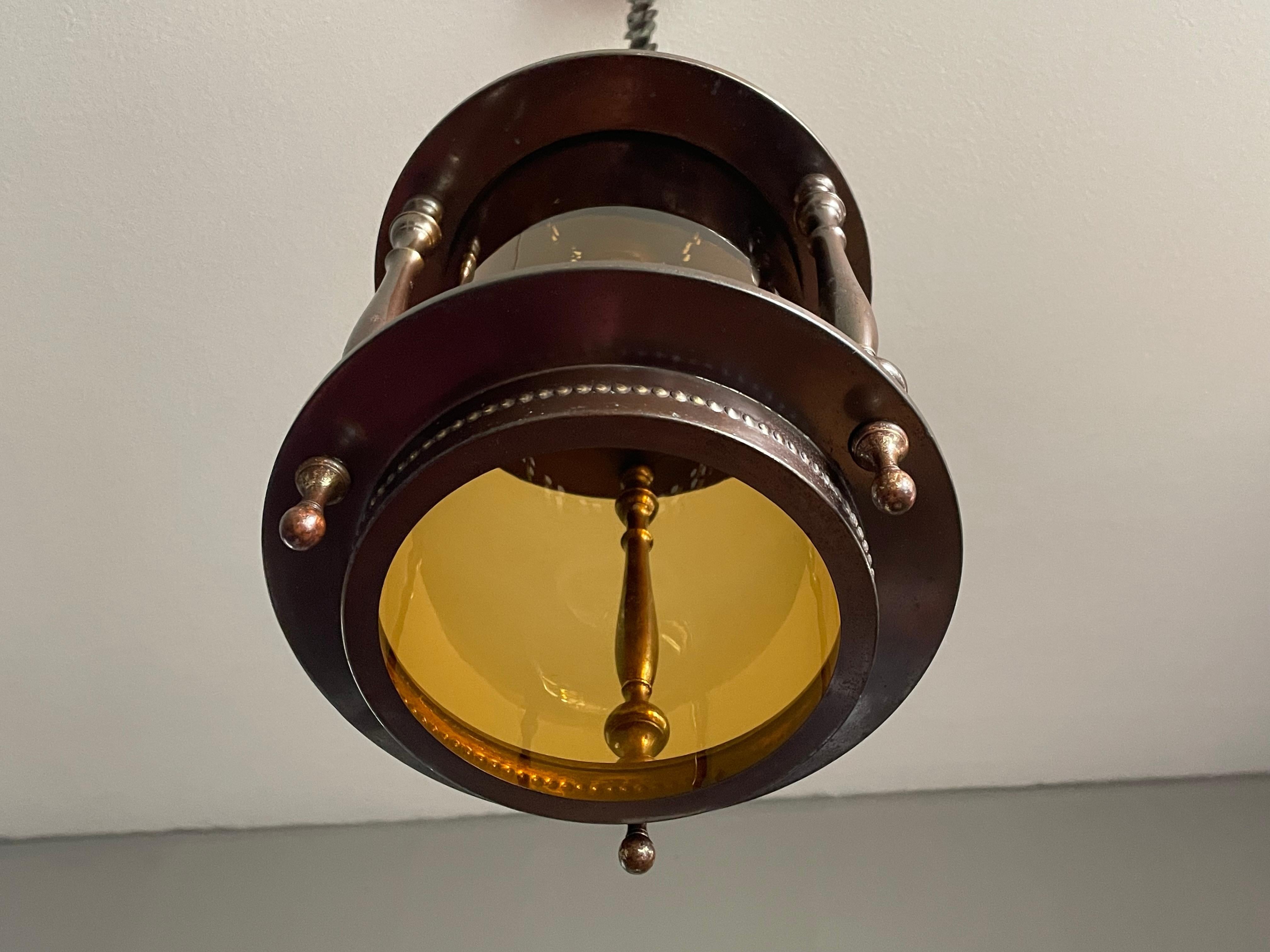 Suspension de hall d'entrée / luminaire en laiton et verre cylindrique de style Arts & Crafts hollandais 6