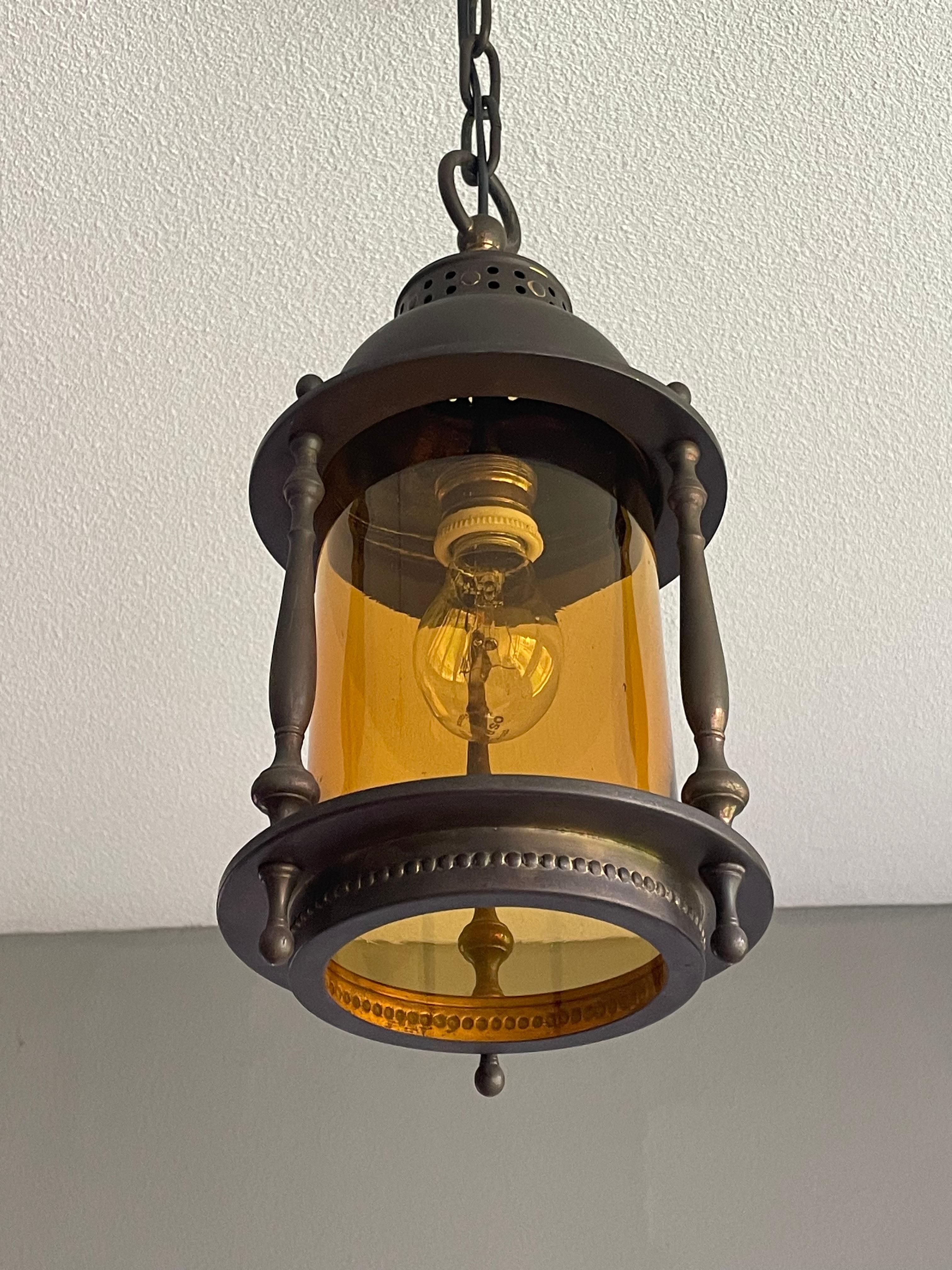 Dutch Arts & Crafts Brass & Cylindrical Glass Entry Hall Pendant / Light Fixture In Good Condition In Lisse, NL