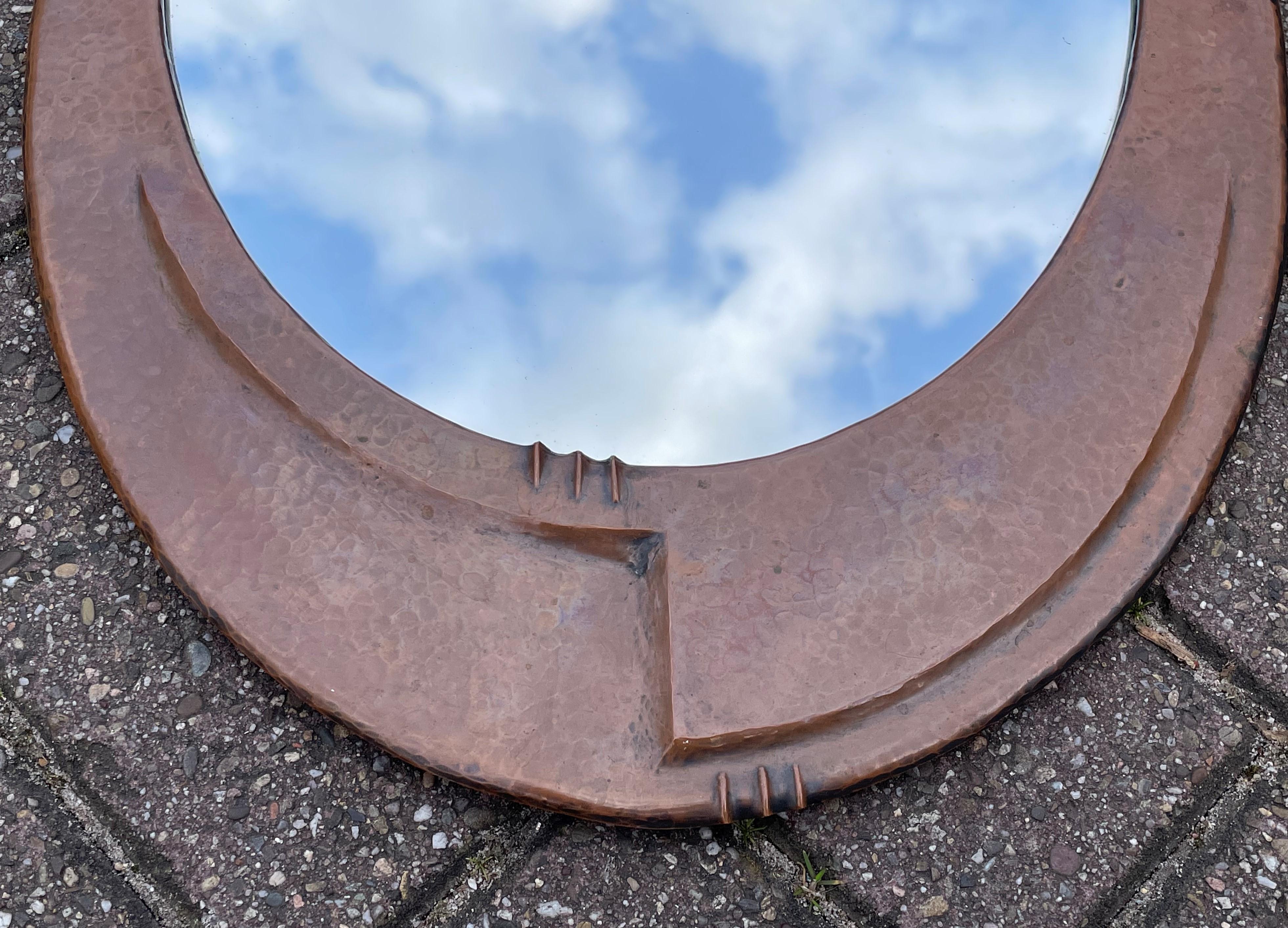 Dutch Arts & Crafts Hand Hammered Copper Oval Wall Mirror of Practical Size 1910 For Sale 1