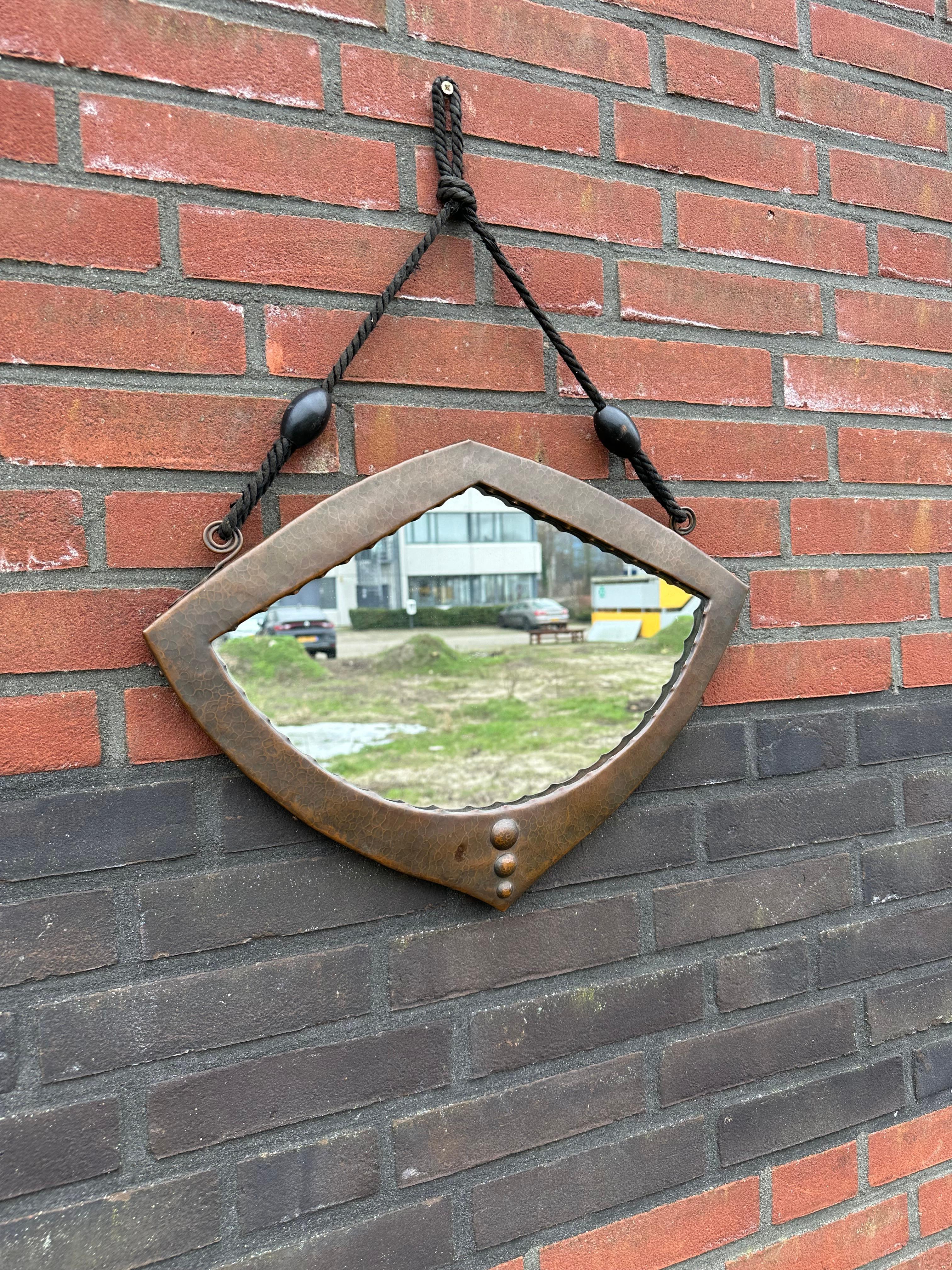 Dutch Arts & Crafts Hand Hammered Copper Wall Mirror of Practical Size, 1910s For Sale 4