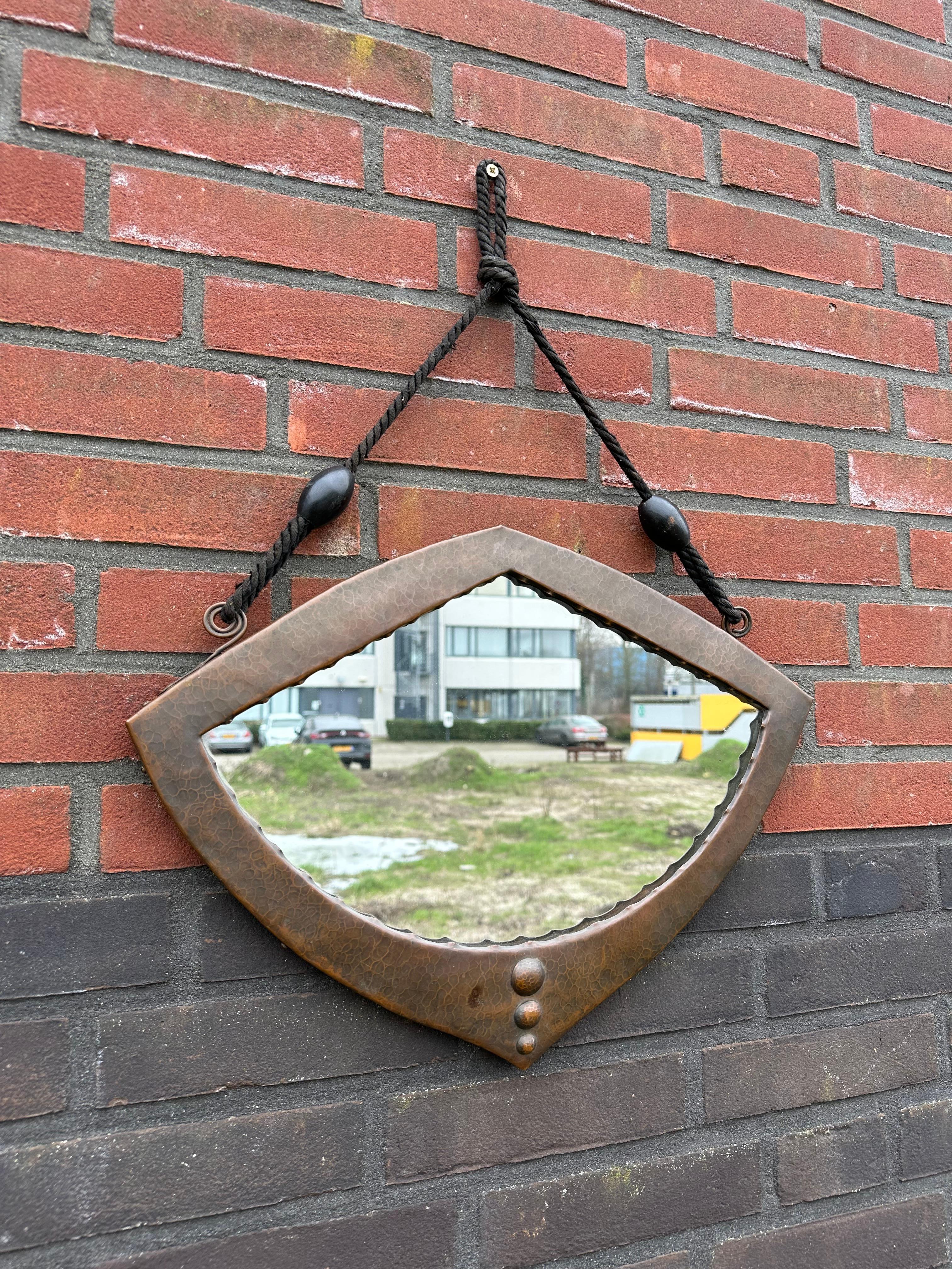 Dutch Arts & Crafts Hand Hammered Copper Wall Mirror of Practical Size, 1910s For Sale 6