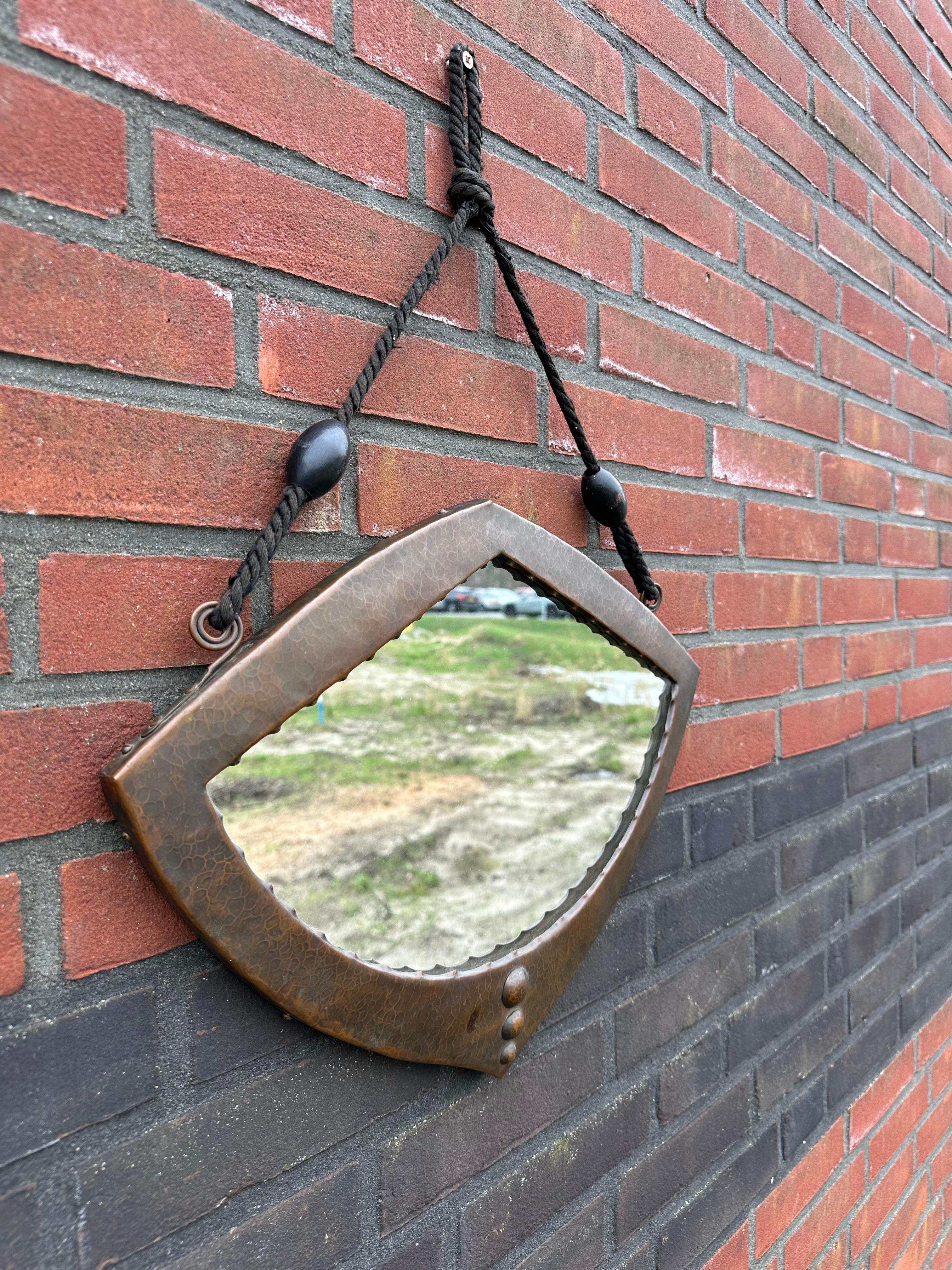 Dutch Arts & Crafts Hand Hammered Copper Wall Mirror of Practical Size, 1910s For Sale 7