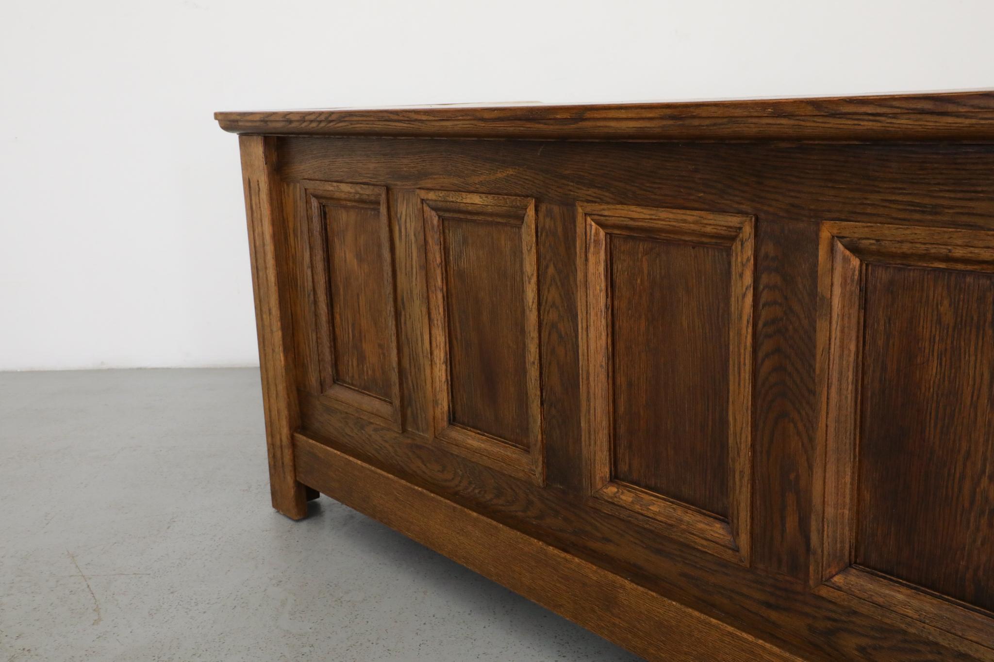 Divano Hall Loveseat in Oak Oak & Crafts, cuscini originali in vendita 11