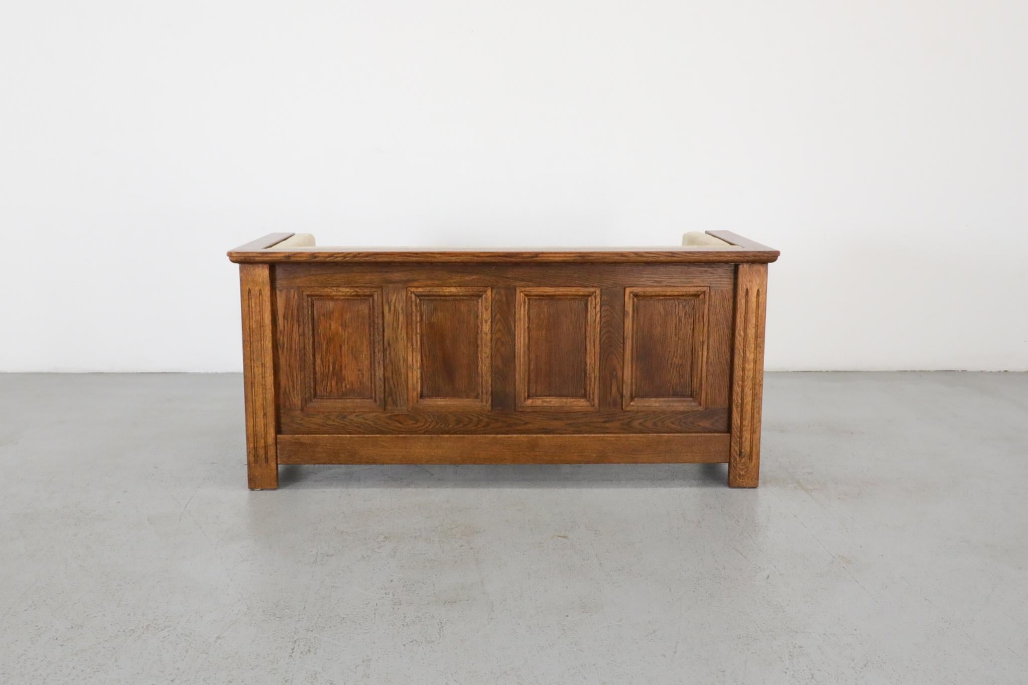 Divano Hall Loveseat in Oak Oak & Crafts, cuscini originali In condizioni buone in vendita a Los Angeles, CA