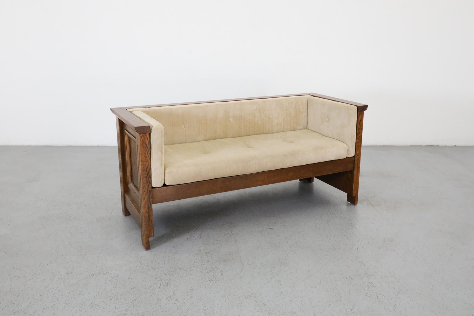 Tappezzeria Divano Hall Loveseat in Oak Oak & Crafts, cuscini originali in vendita