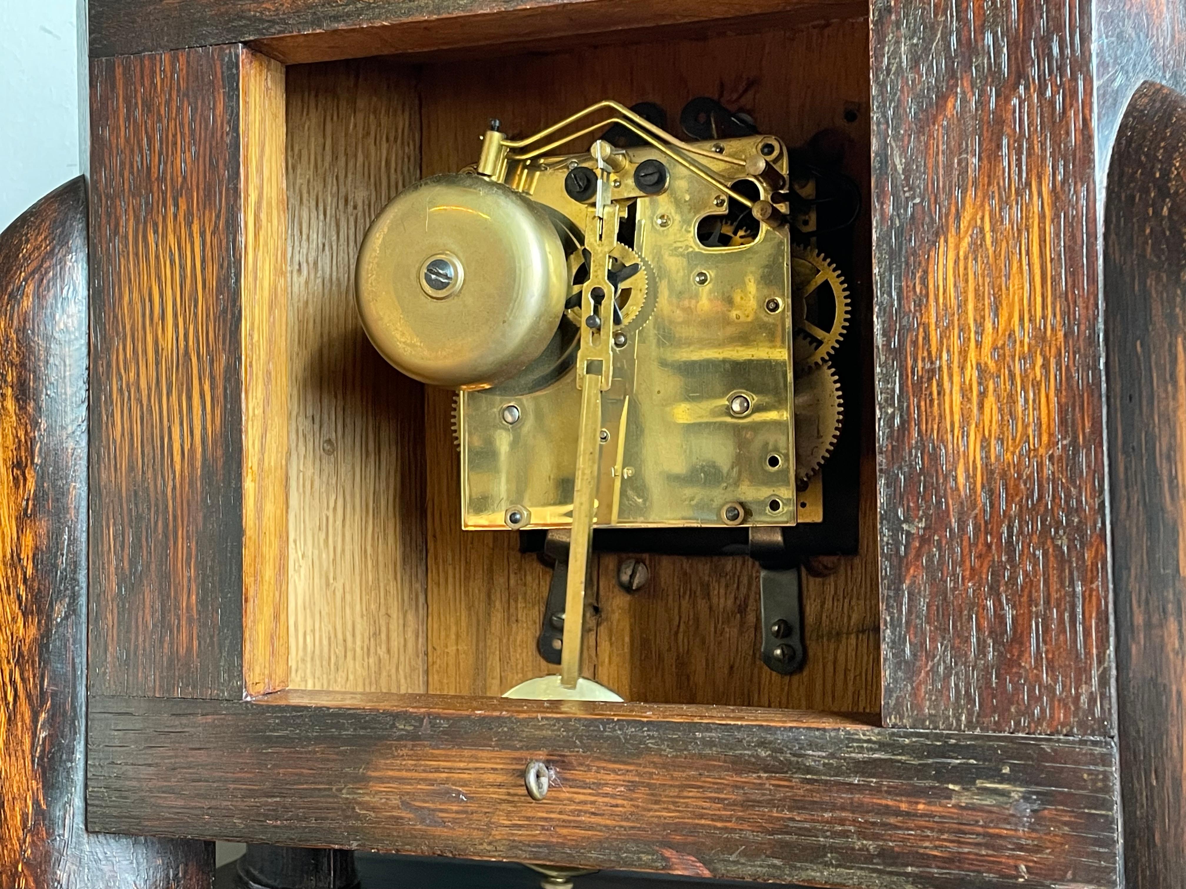 Dutch Arts & Crafts Oak Mantle / Desk Clock with Stunning Bronze Dial Face 1915 For Sale 5