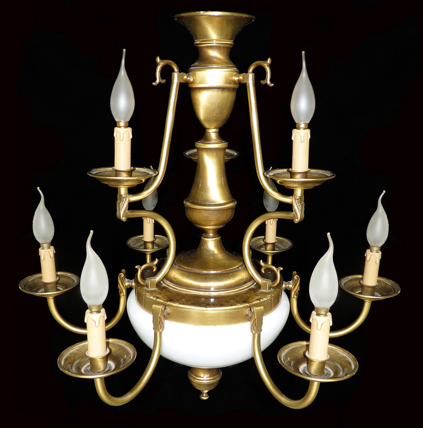 colonial style chandelier