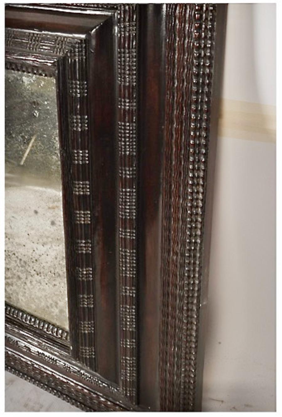 XX secolo Specchio olandese in legno intagliato in stile barocco in vendita
