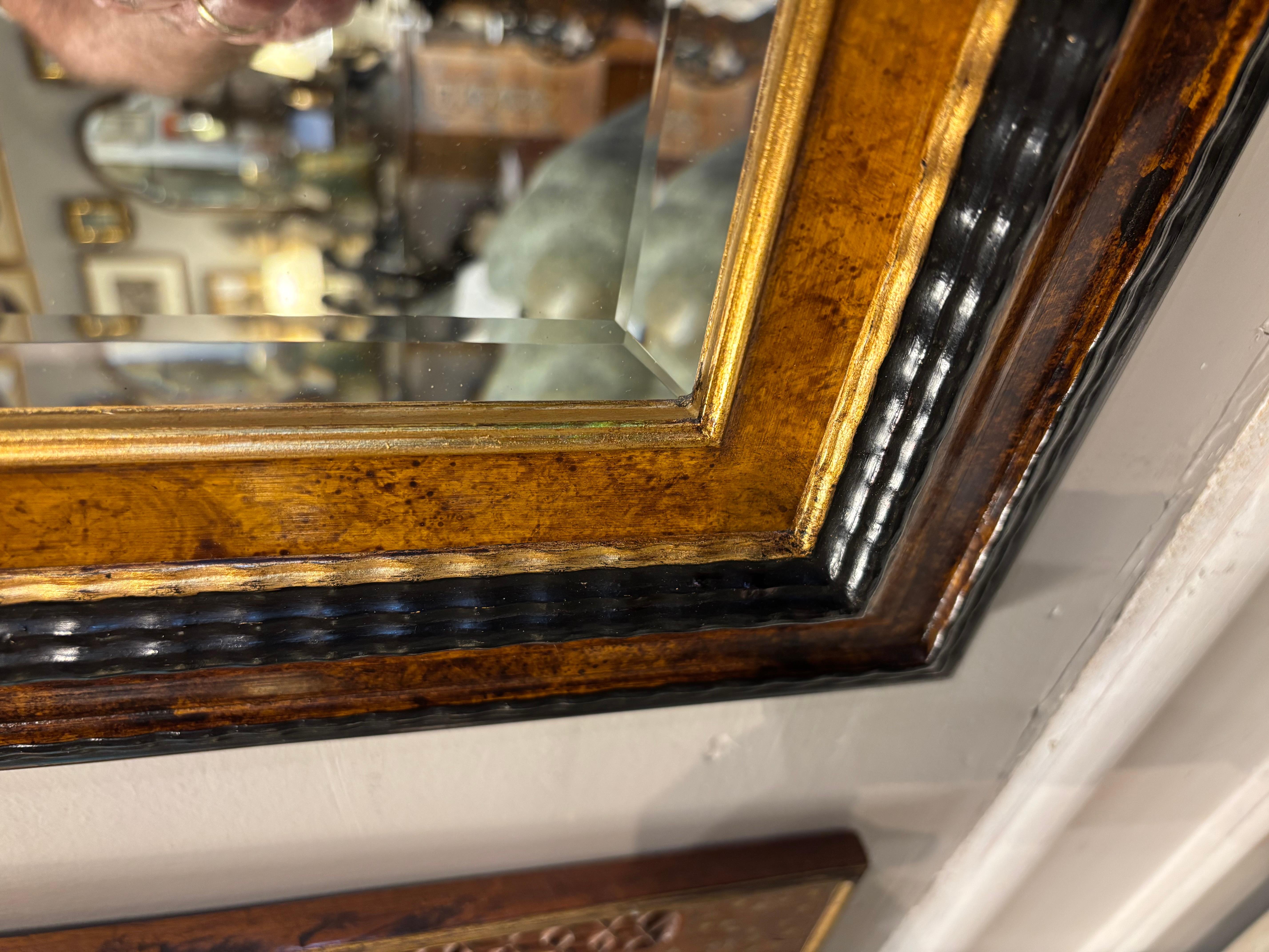 Dutch Baroque Style Ebonized Gilt Ripple Mold Framed Mirror with Beveled Glass en vente 4
