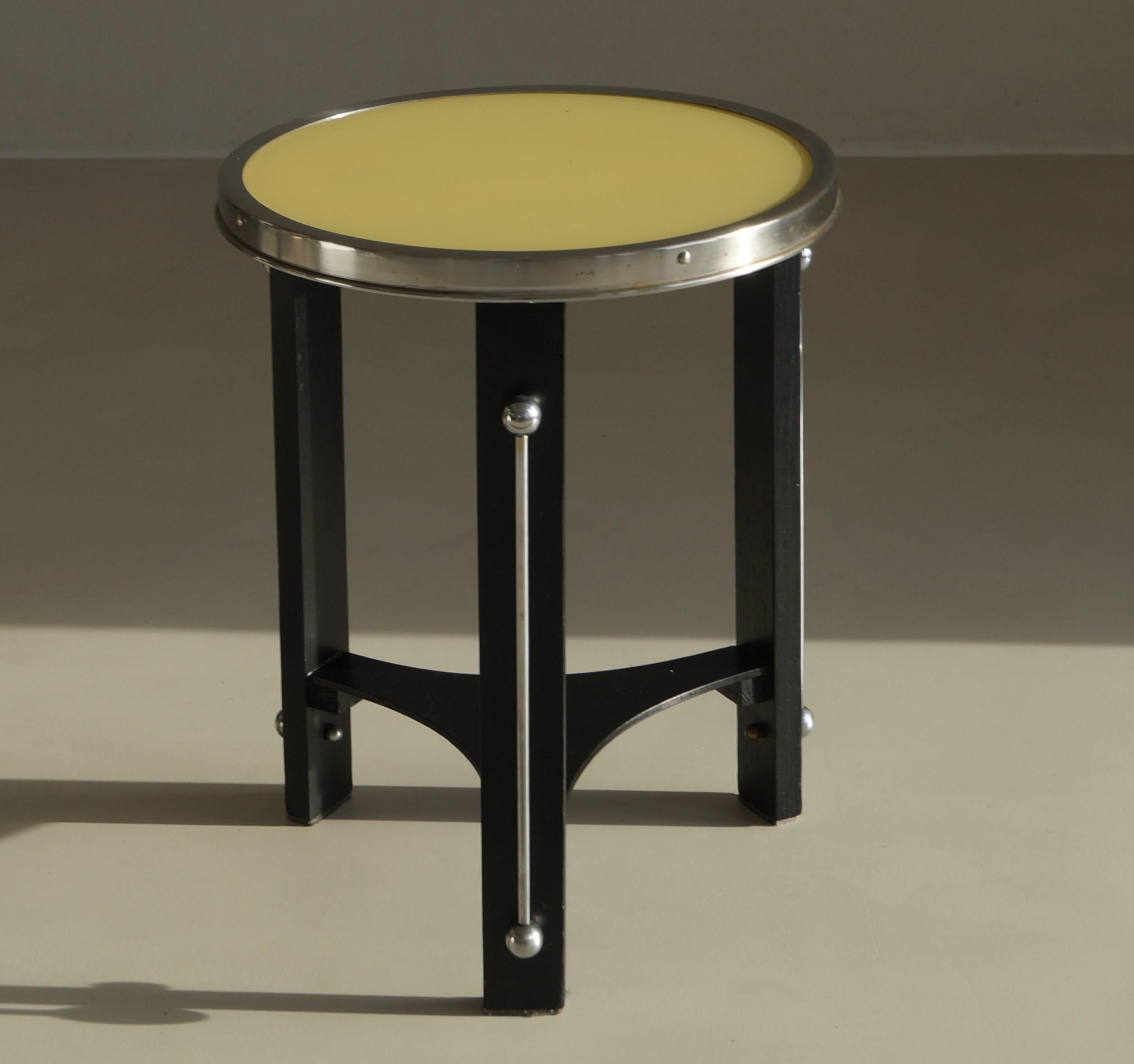 Mid-20th Century Dutch Bauhaus side table with yellow top, 1930s