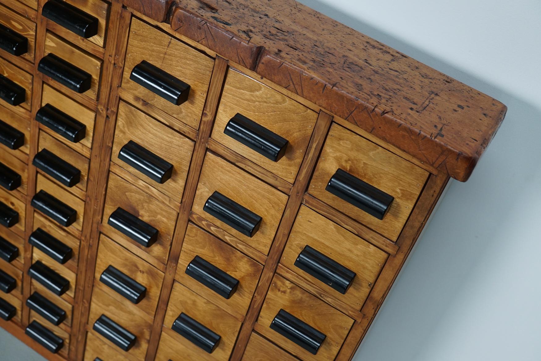 Dutch Beech / Pine Industrial Apothecary / Workshop Cabinet, circa 1950s In Good Condition For Sale In Nijmegen, NL