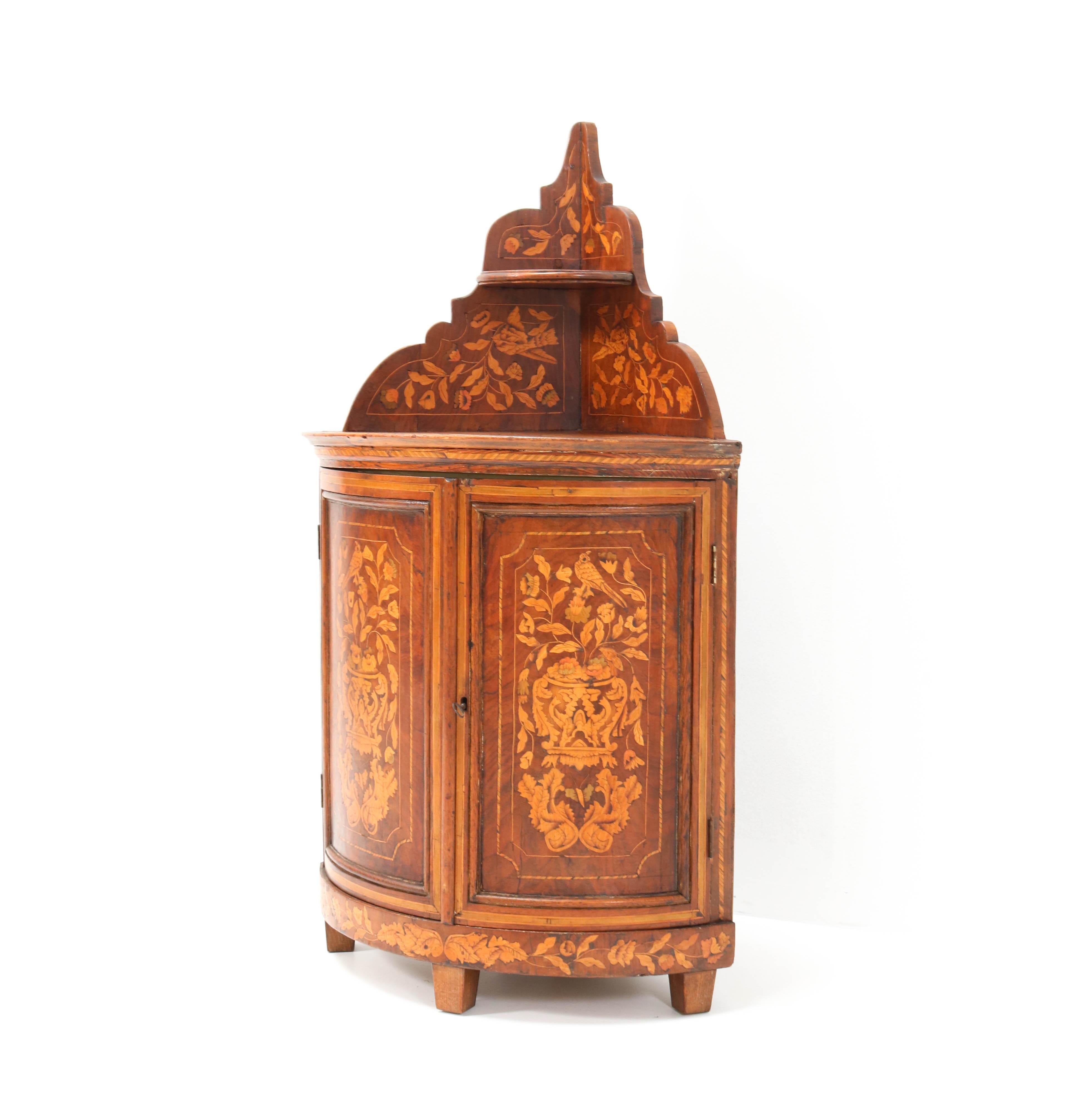 Dutch Biedermeier Padouk Corner Cabinet with Marqueterie, 1830s 2