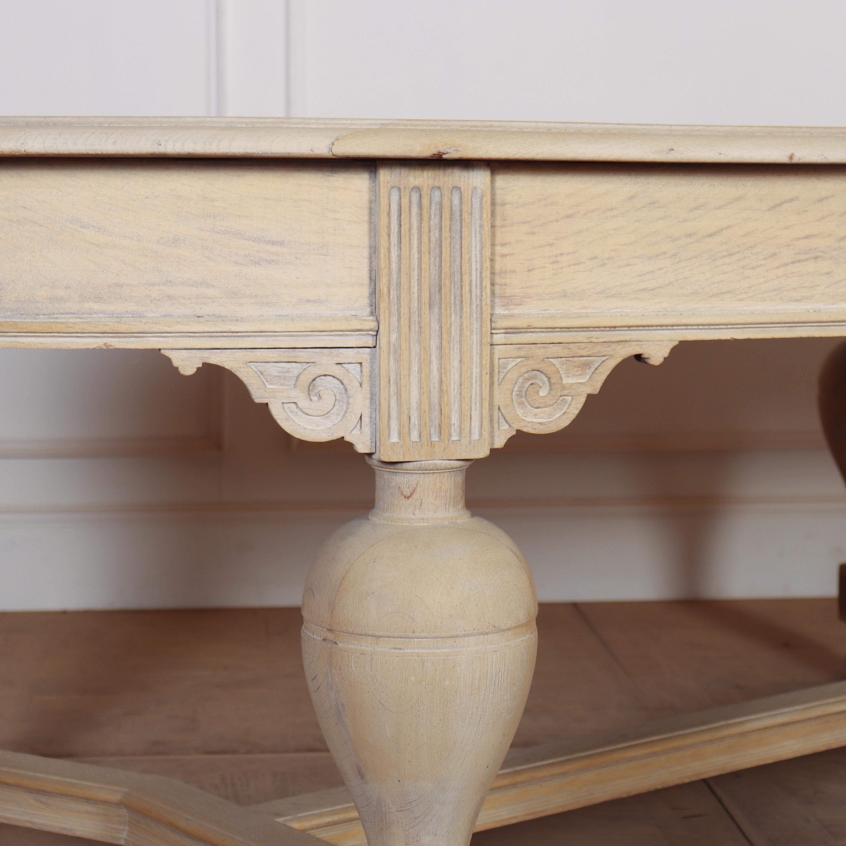 Dutch Bleached Oak Dining Table In Good Condition For Sale In Leamington Spa, Warwickshire
