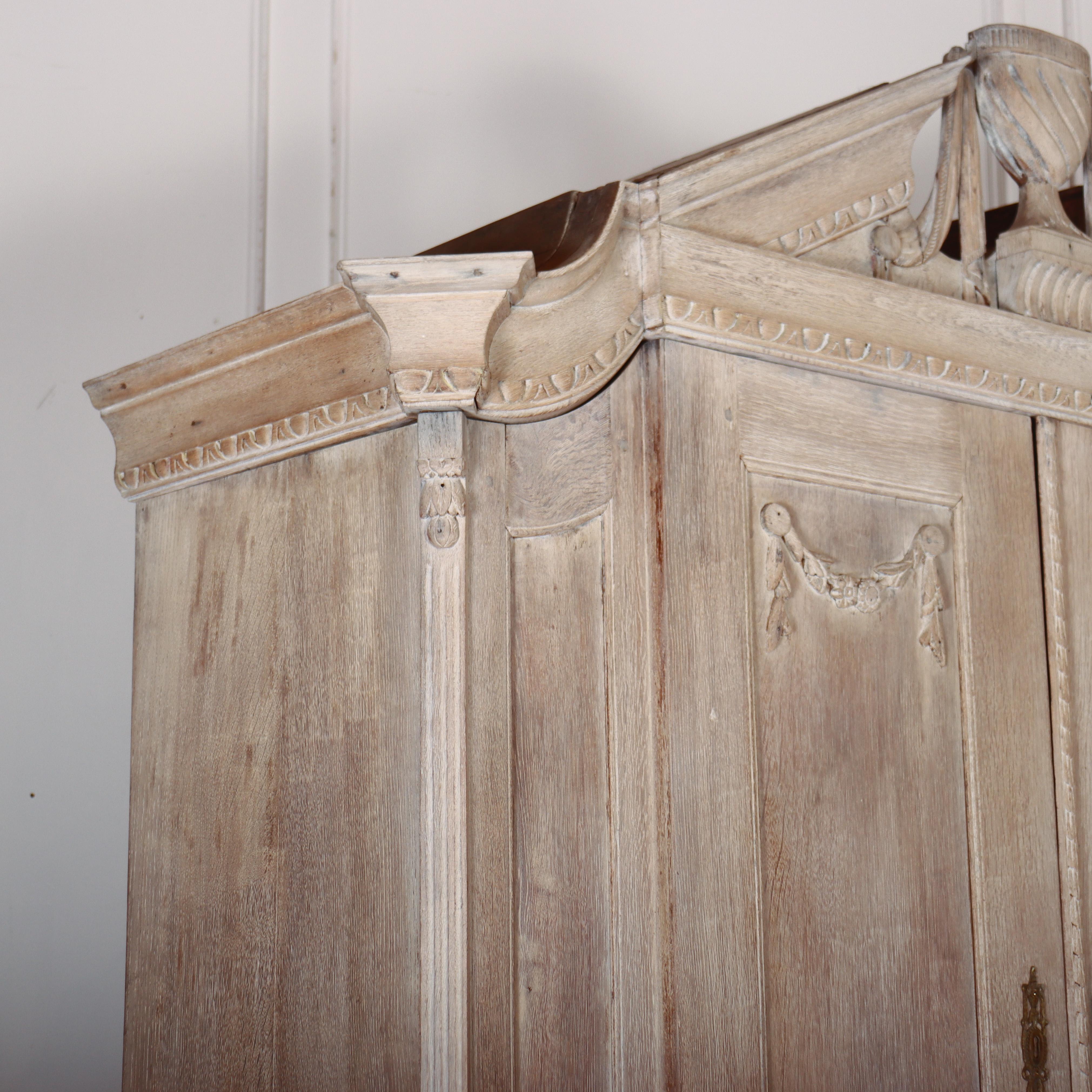 Dutch Bleached Oak Linen Cupboard For Sale 5