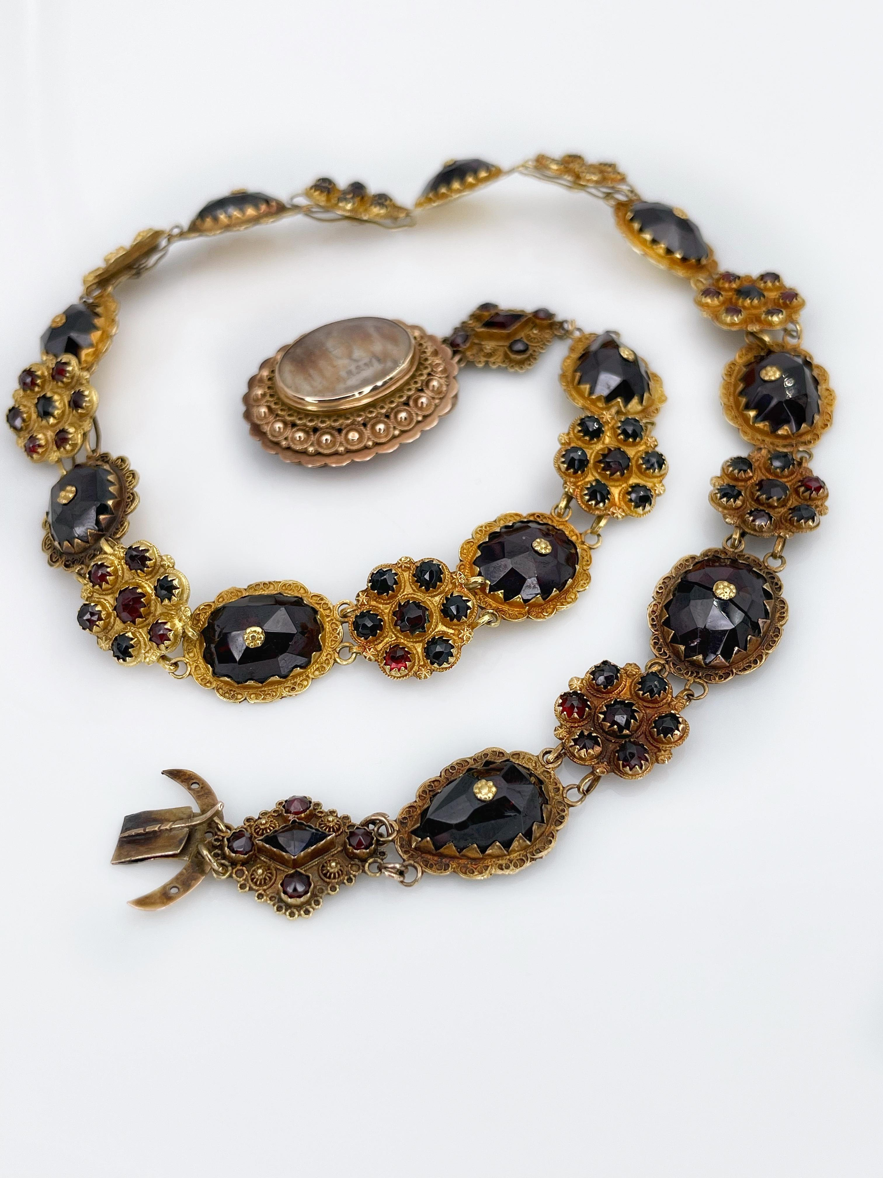 Dutch Bootjesketting 'Little Boats' Victorian Garnet Necklace 14 Karat Gold Link 2