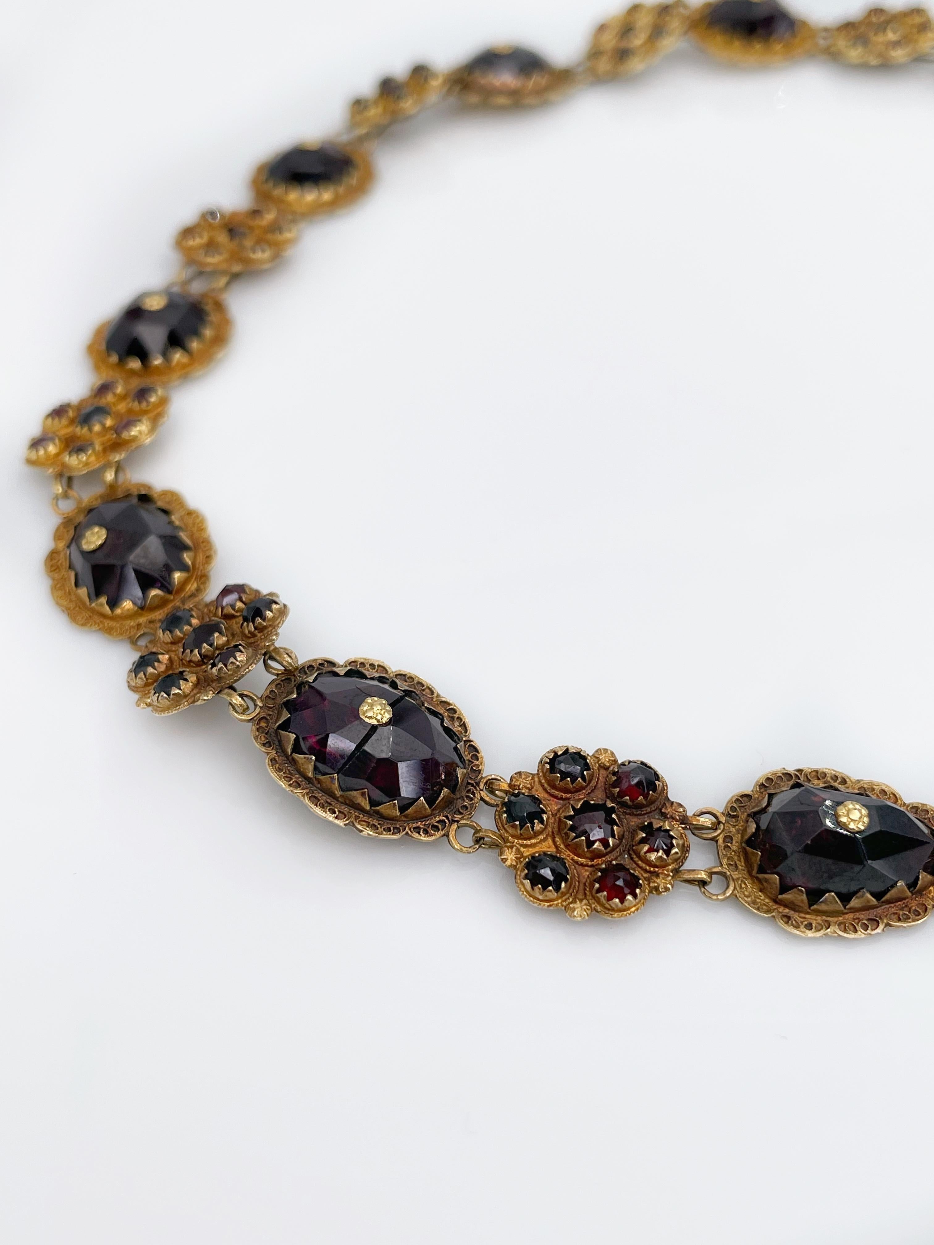 Oval Cut Dutch Bootjesketting 'Little Boats' Victorian Garnet Necklace 14 Karat Gold Link