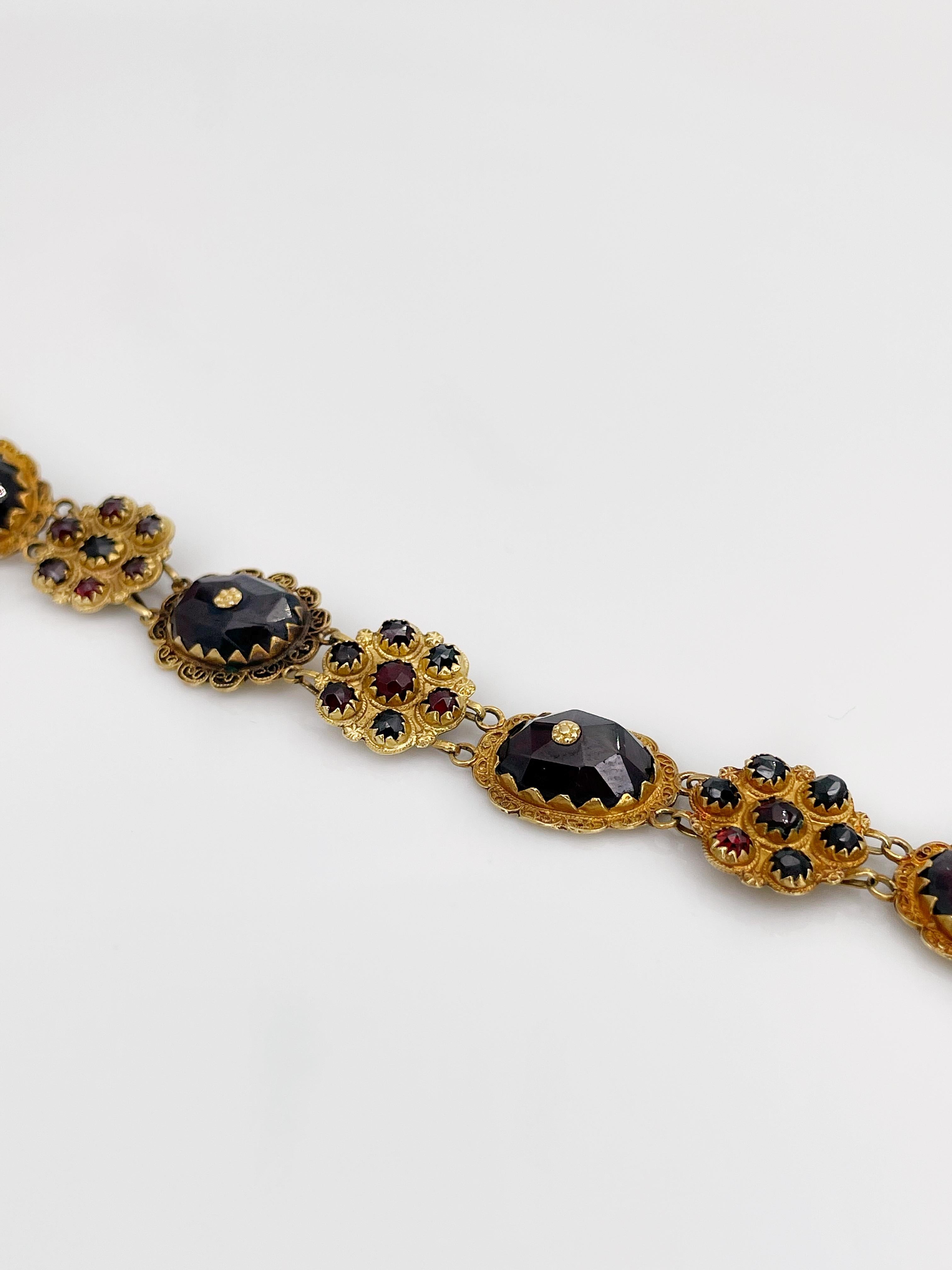 Women's or Men's Dutch Bootjesketting 'Little Boats' Victorian Garnet Necklace 14 Karat Gold Link