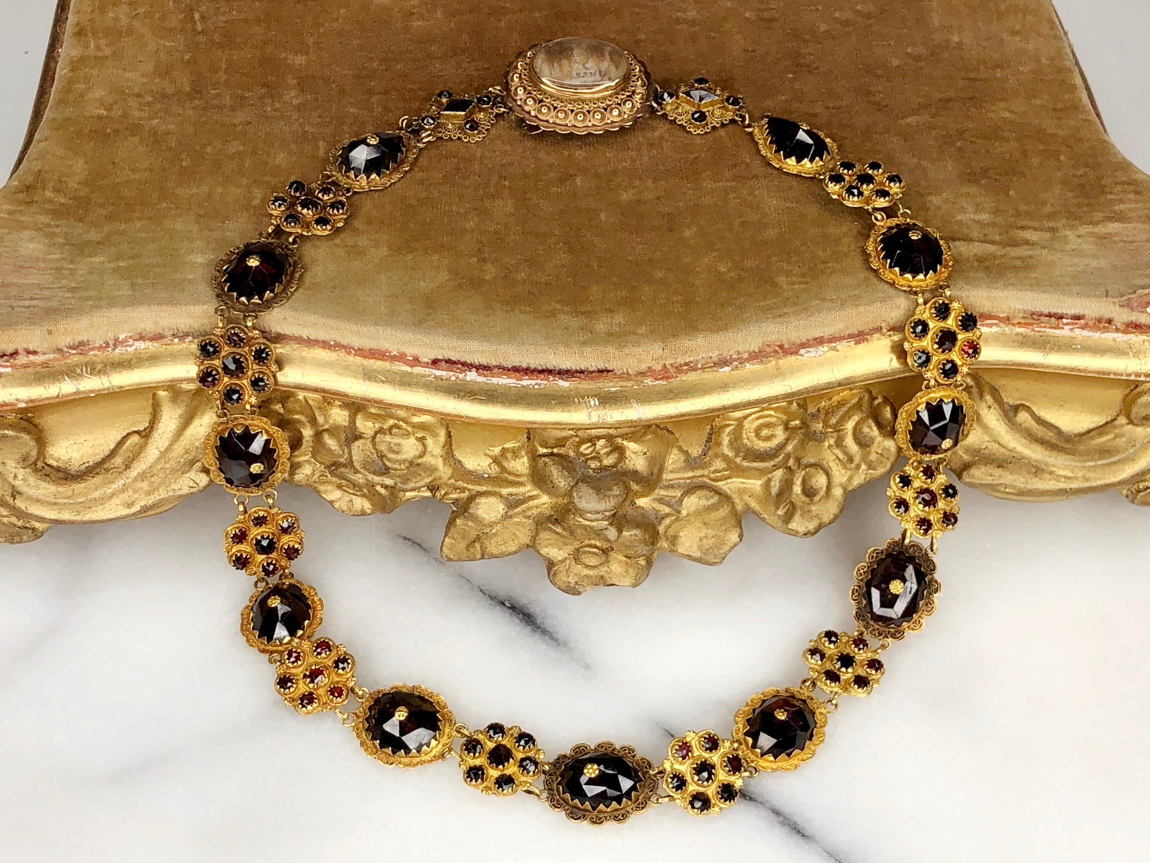 Dutch Bootjesketting 'Little Boats' Victorian Garnet Necklace 14 Karat Gold Link 1