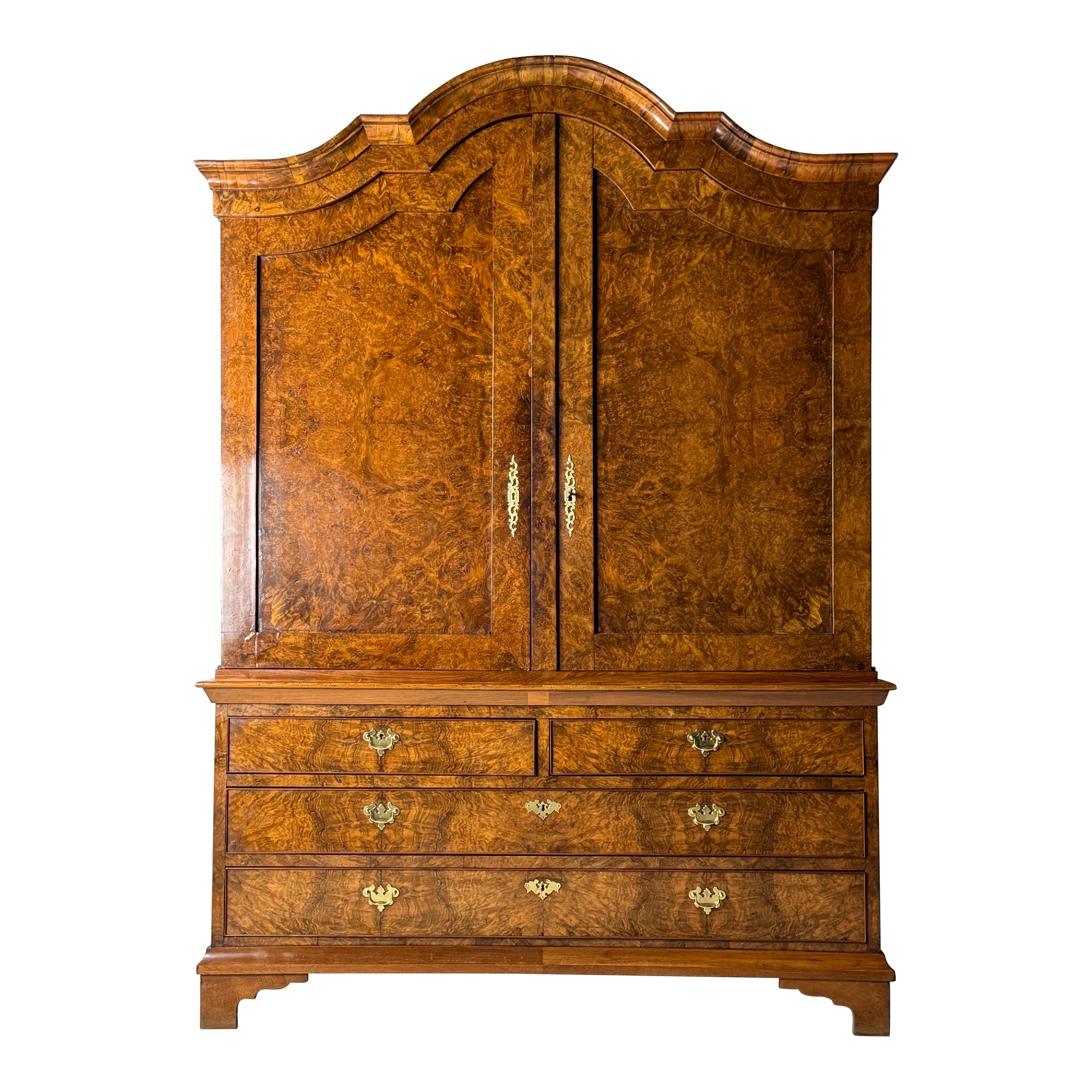 Mobile olandese in radica di noce del 1780 ca. 1780 in vendita