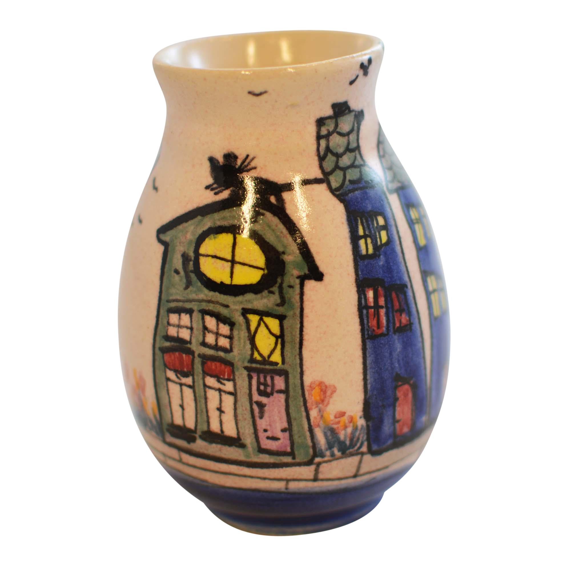 Hand-Crafted Dutch Canal Front Home Hand Painted Bud Vase Cats on Roofs