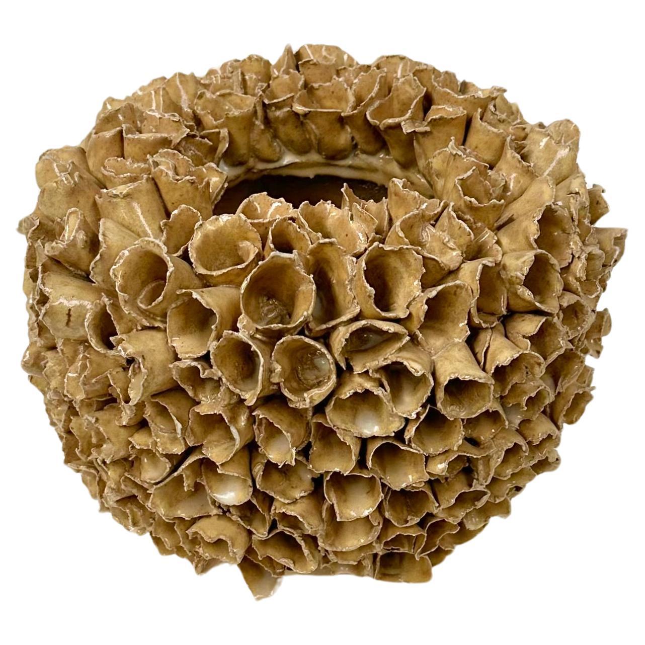 Vase corail fait main par Maria Verhaegh, 1997. en vente