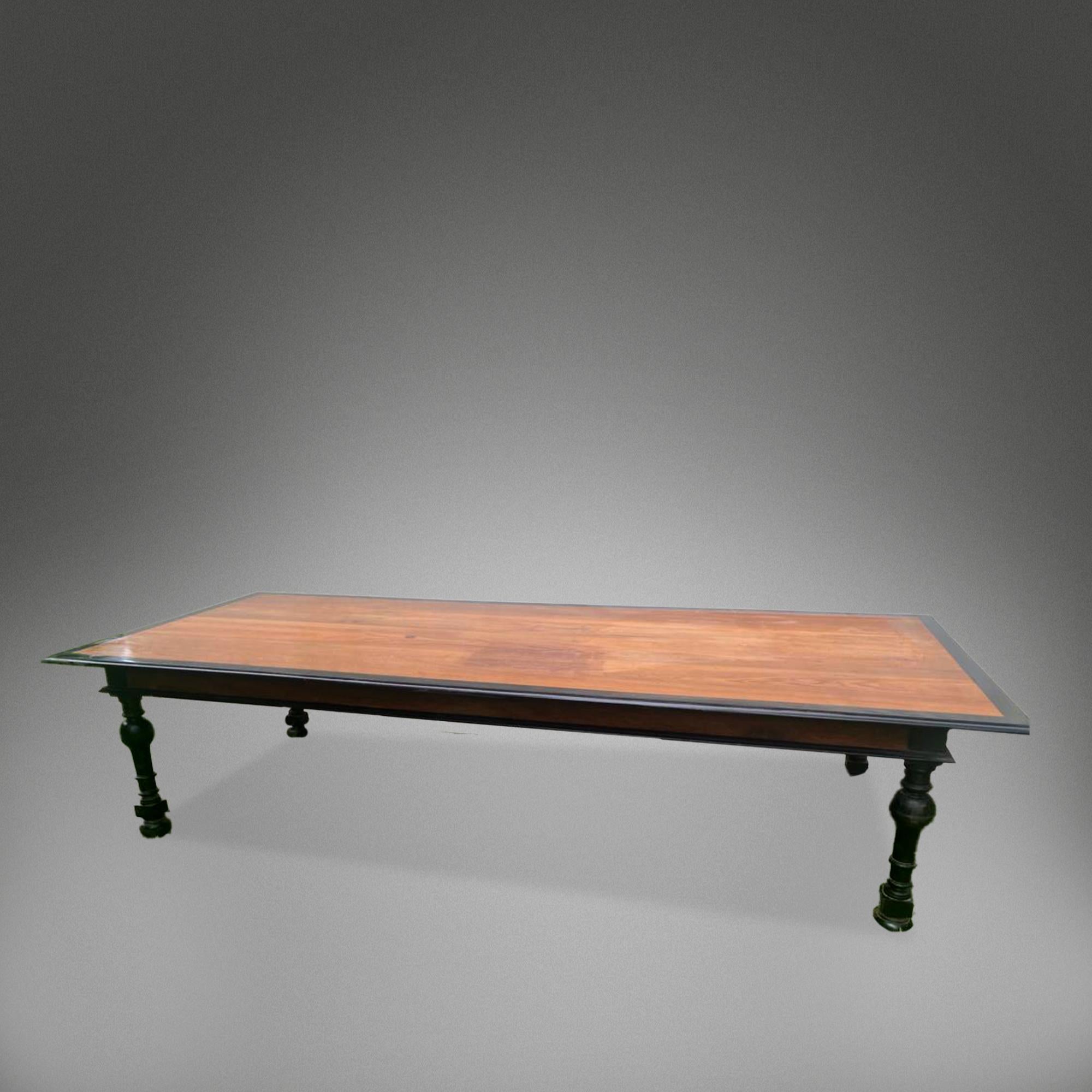 Dutch Ceylonese Dining Table en vente 1