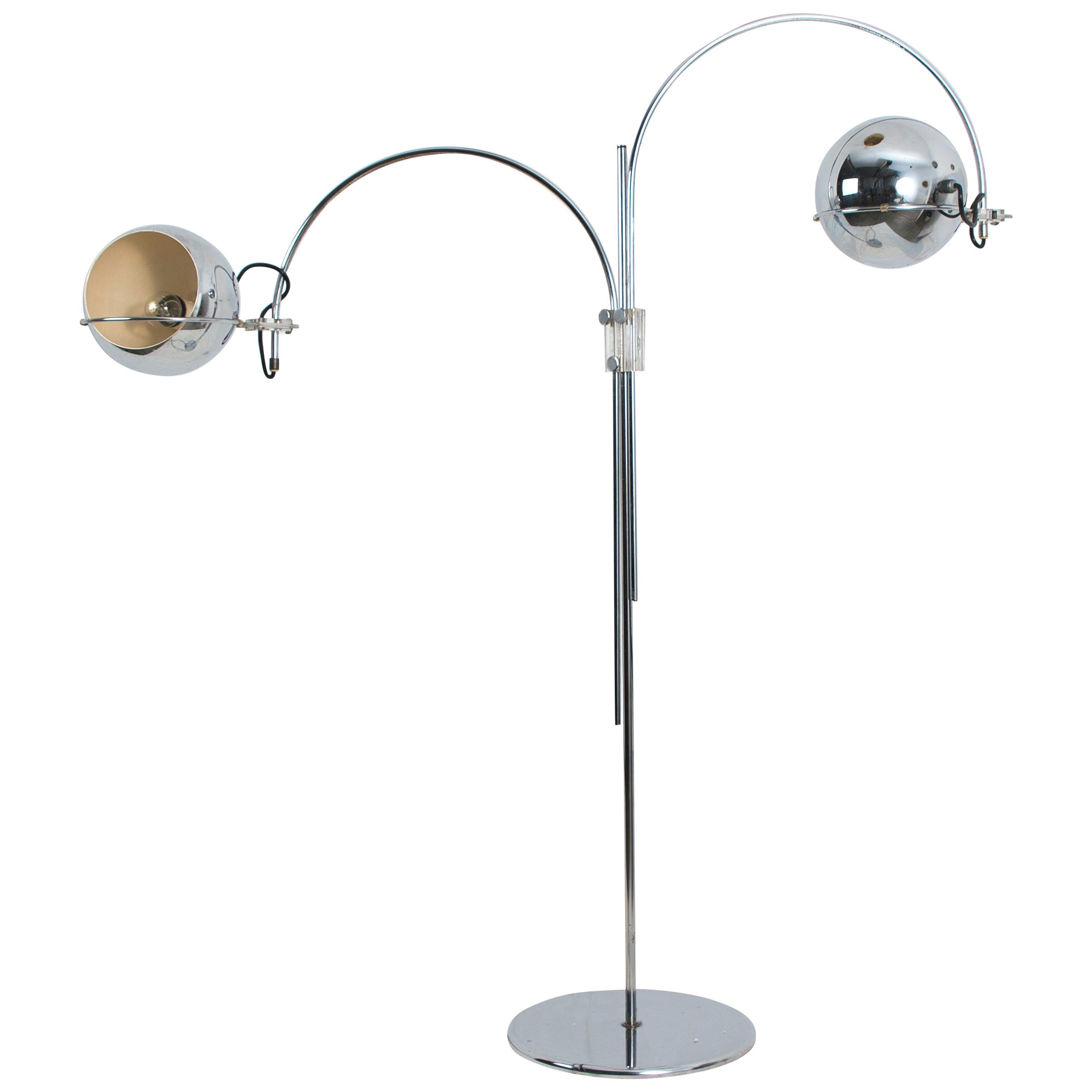This floor lamp was produced by Gepo Netherlands, gebroeders Posthuma, Holland. The company designed a few number of beautiful lighting designs during the 1960s and 1970s, clearly influenced by Italian designers from the same era, such as Colombo,