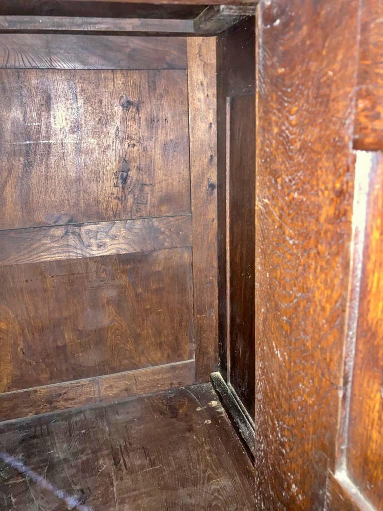 Wood Dutch Closet of the 17th Century 25% Discount