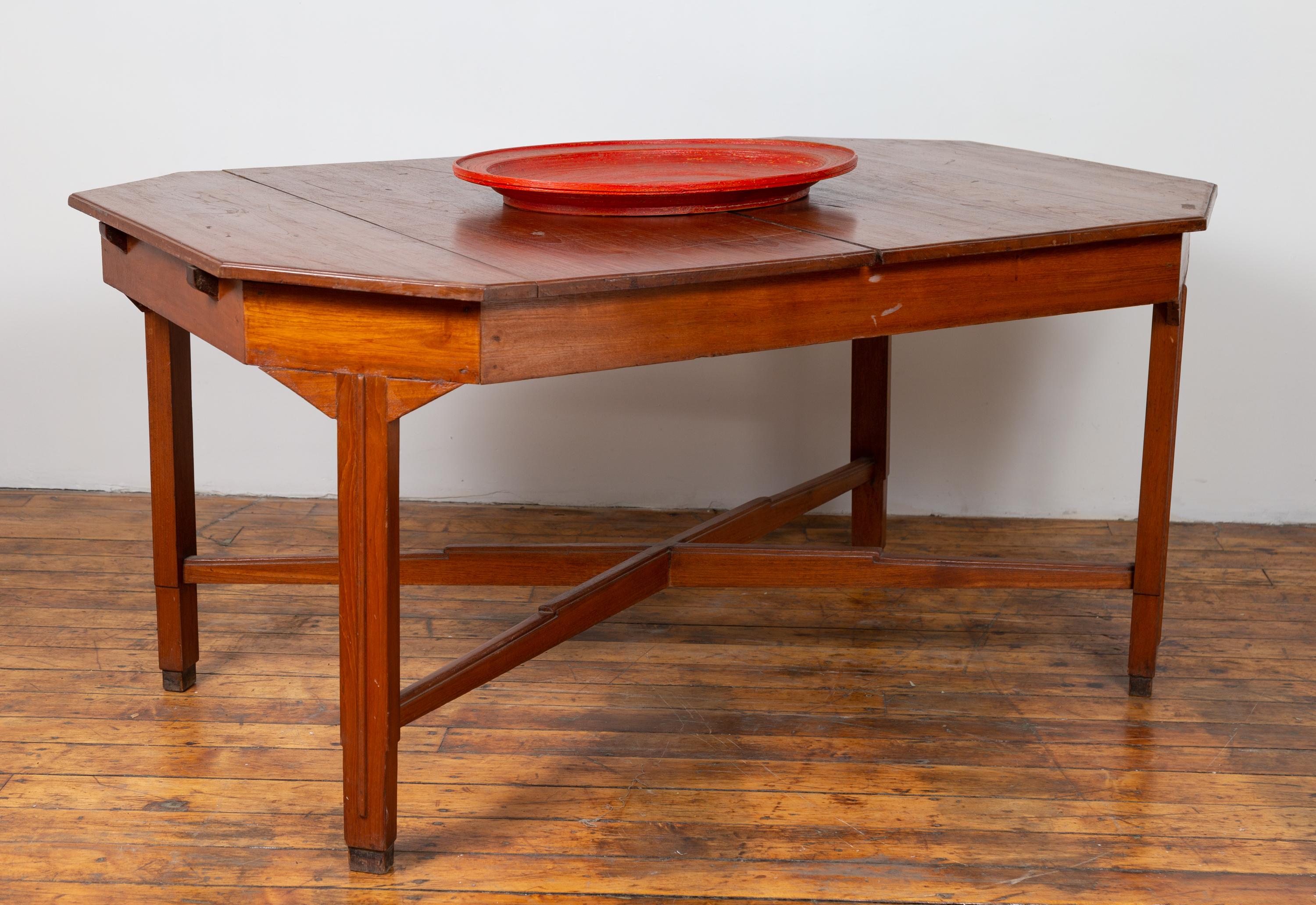 Dutch Colonial Antique Extension Dining Table with Folding Central Leaf 1