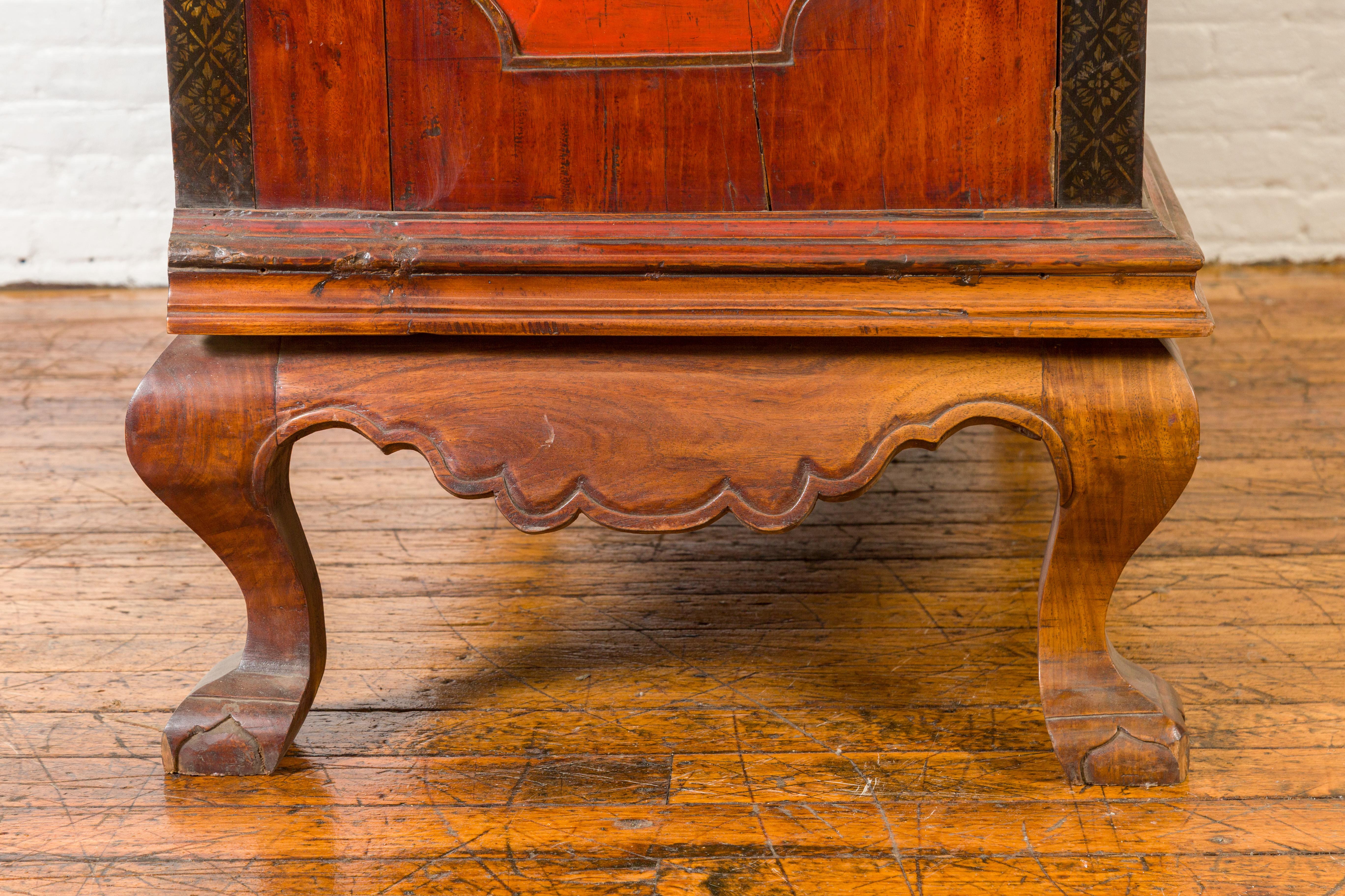 Dutch Colonial Antique Lacquered Wood Cabinet with Glass Doors and Cabriole Legs For Sale 5