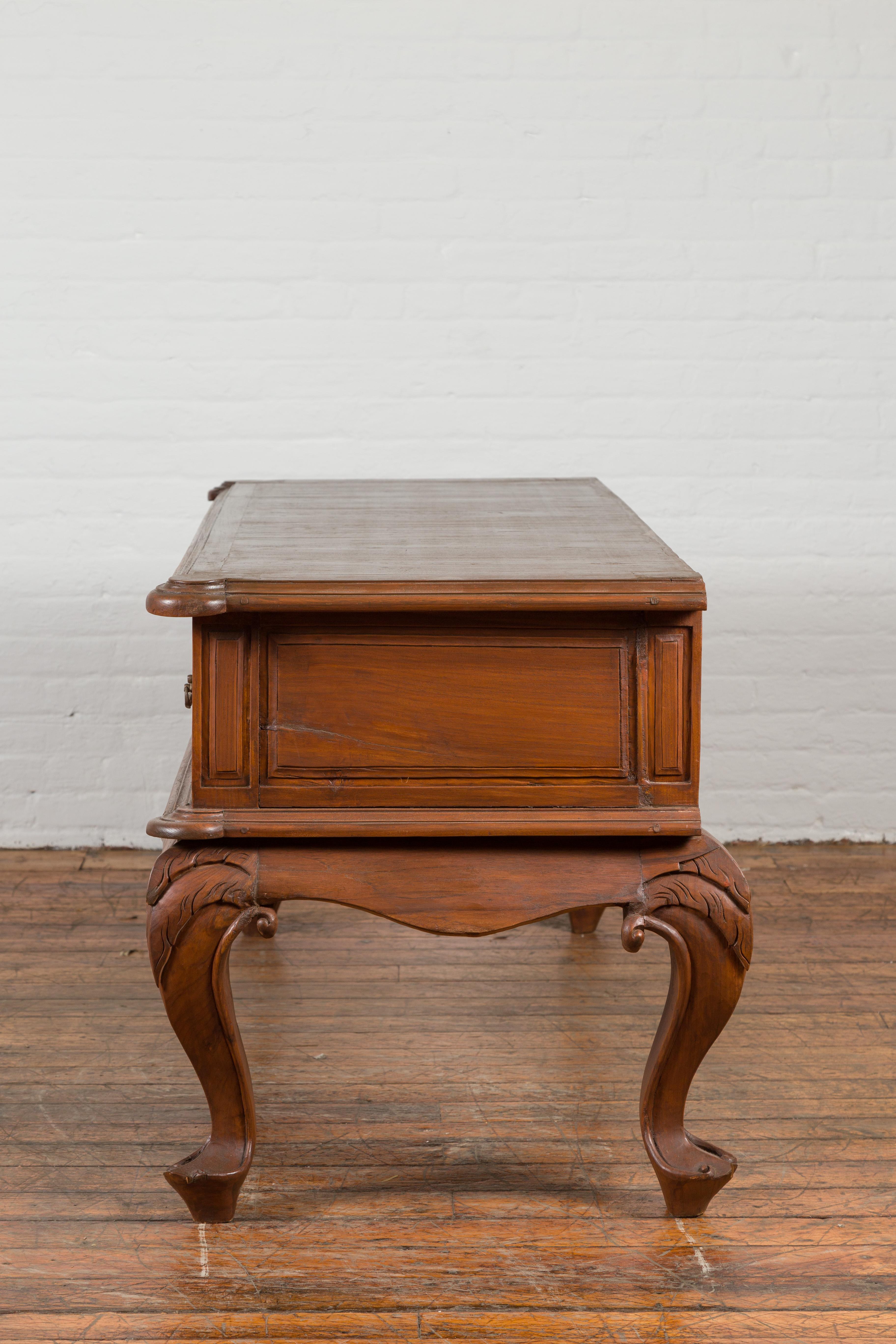Dutch Colonial Early 20th Century Low Table with Two Drawers and Cabriole Legs For Sale 8