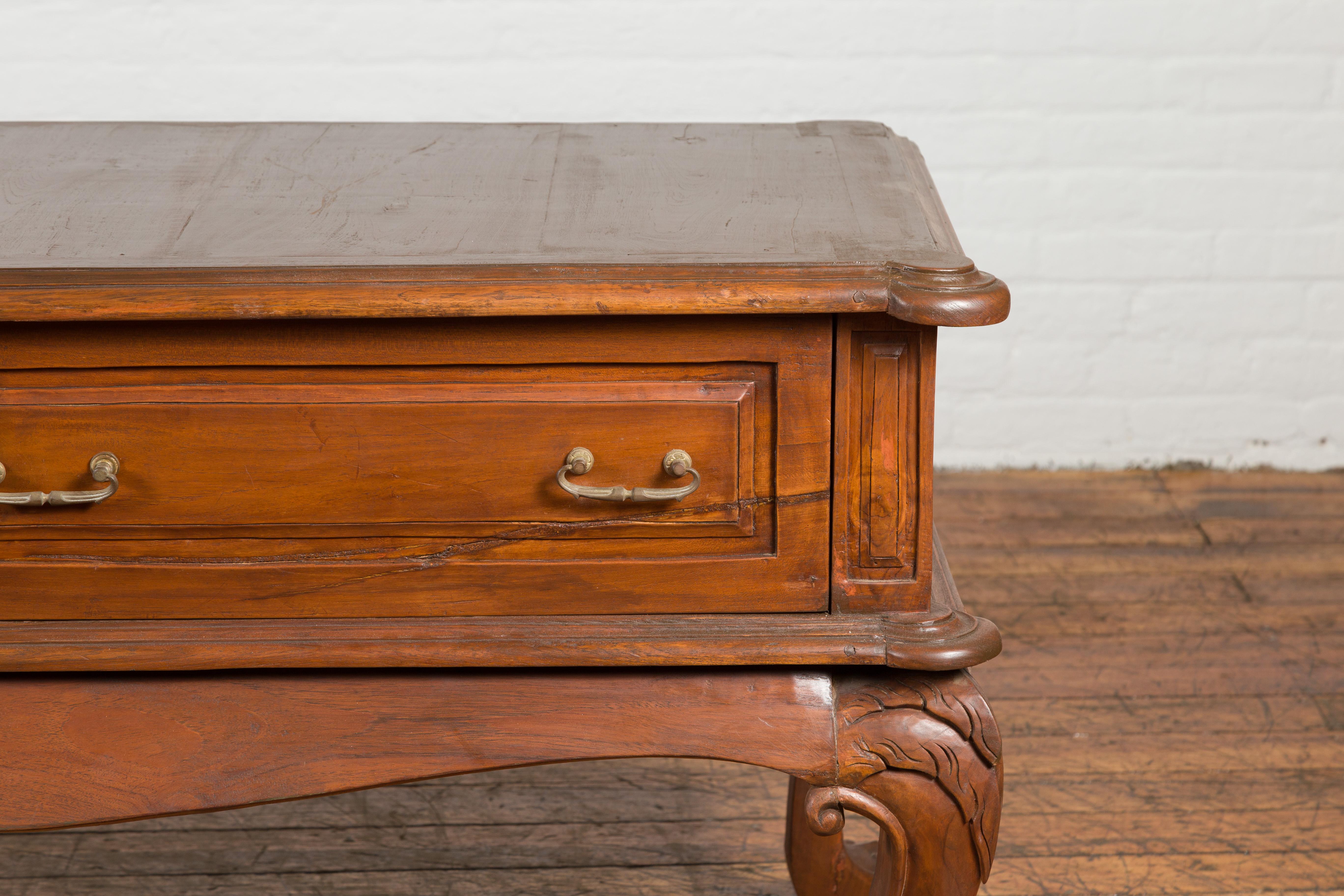 Dutch Colonial Early 20th Century Low Table with Two Drawers and Cabriole Legs For Sale 1