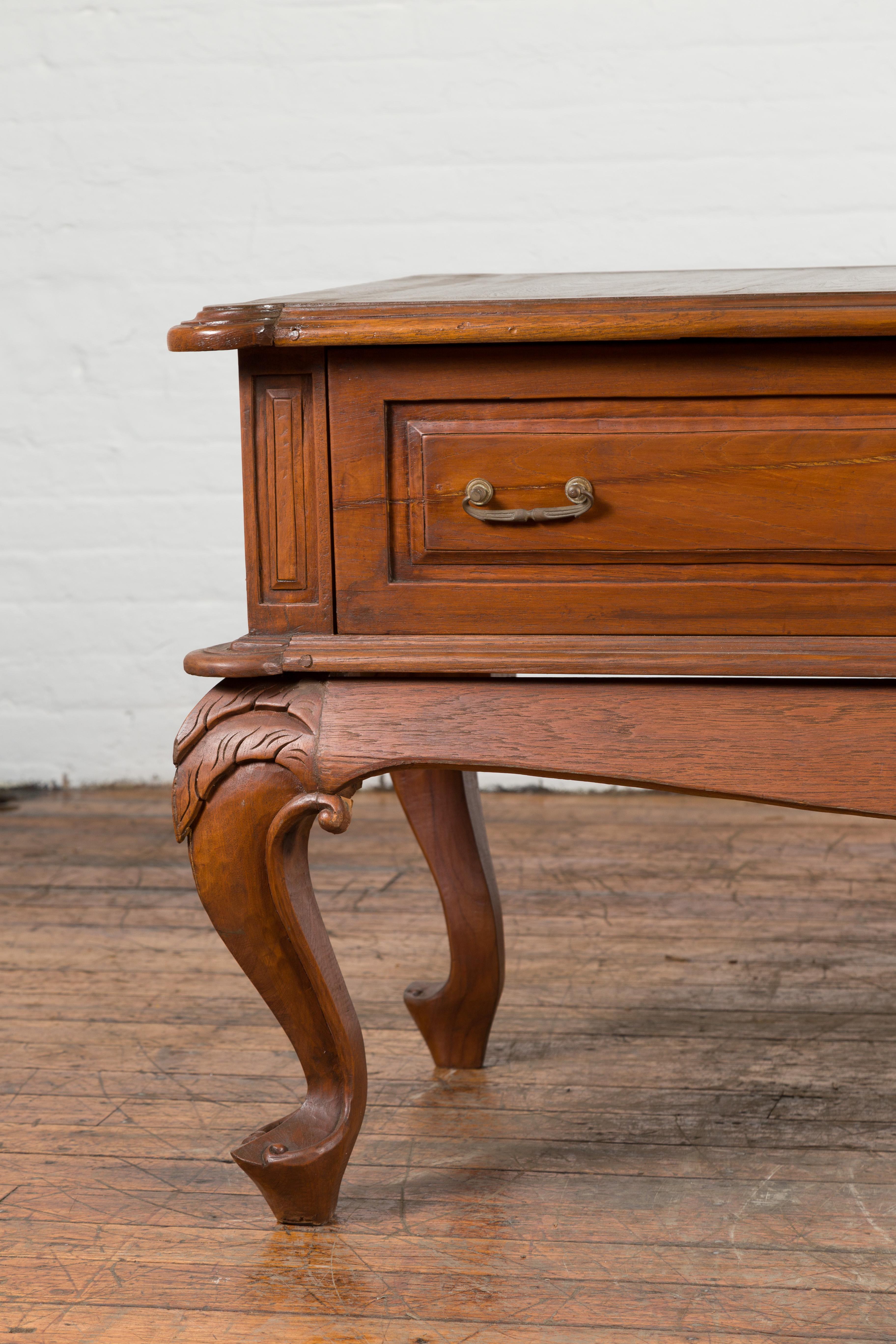 Dutch Colonial Early 20th Century Low Table with Two Drawers and Cabriole Legs For Sale 2