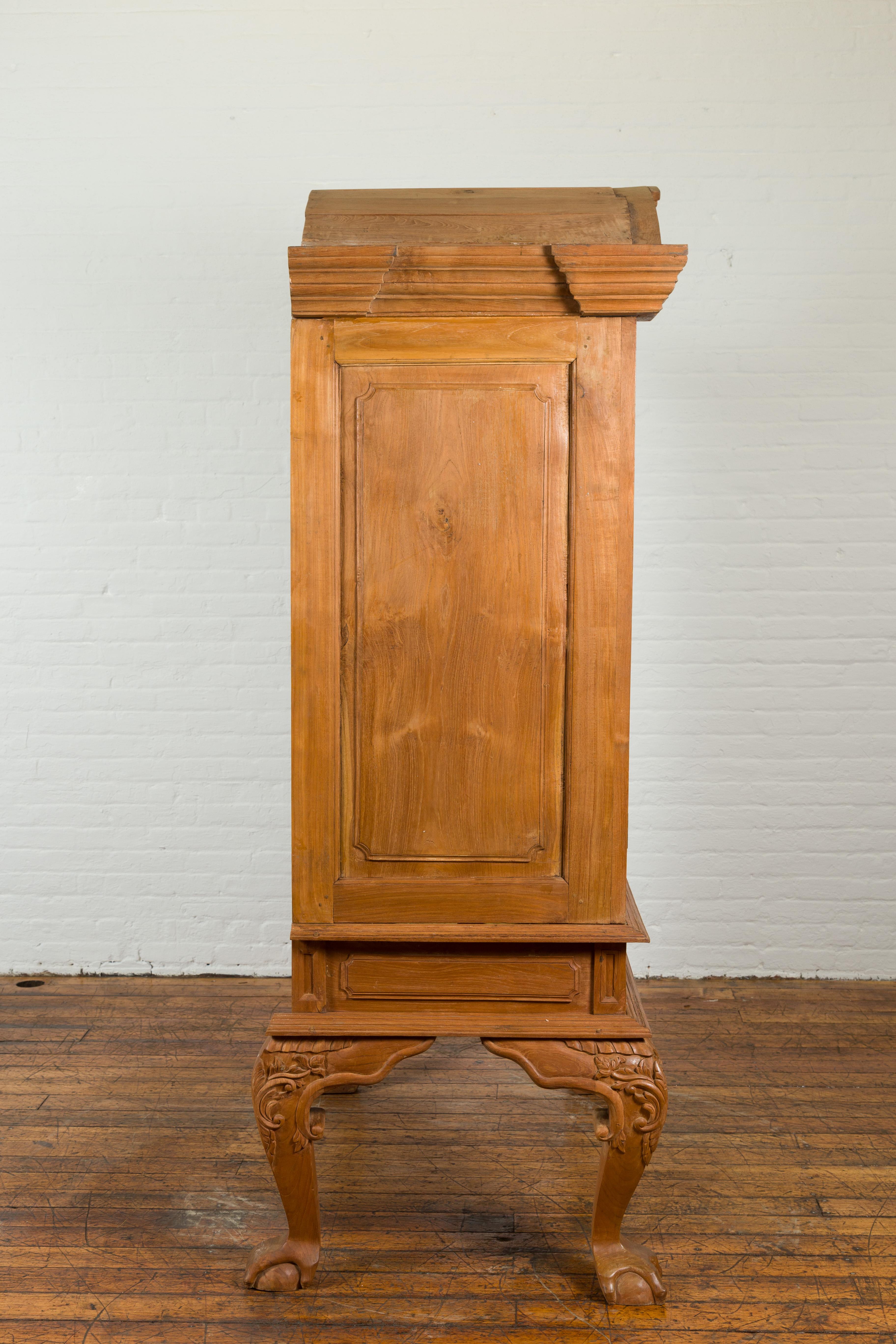 Dutch Colonial Late 19th Century Teak Cabinet with Bonnet Top and Cabriole Legs For Sale 5