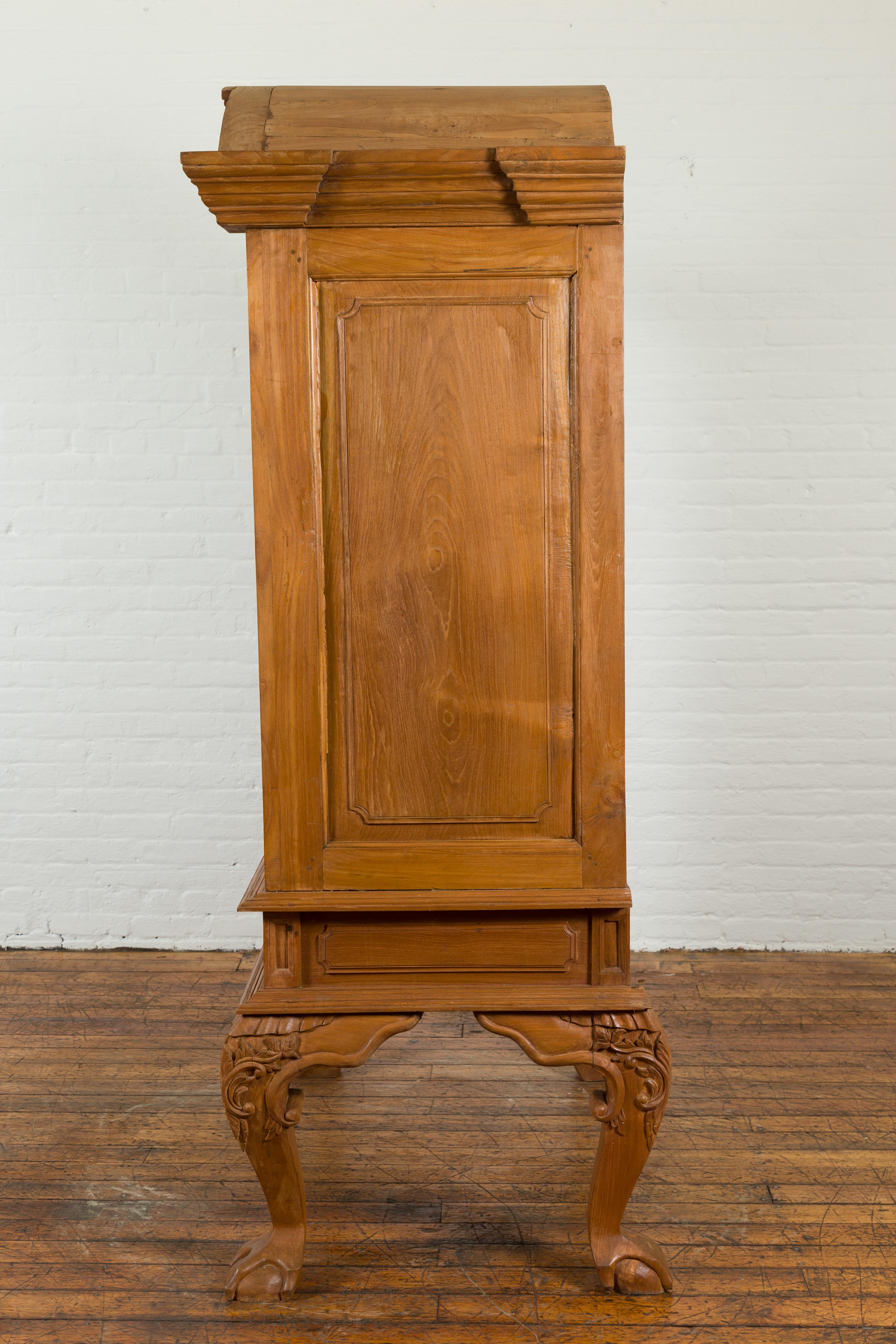 Dutch Colonial Late 19th Century Teak Cabinet with Bonnet Top and Cabriole Legs For Sale 7