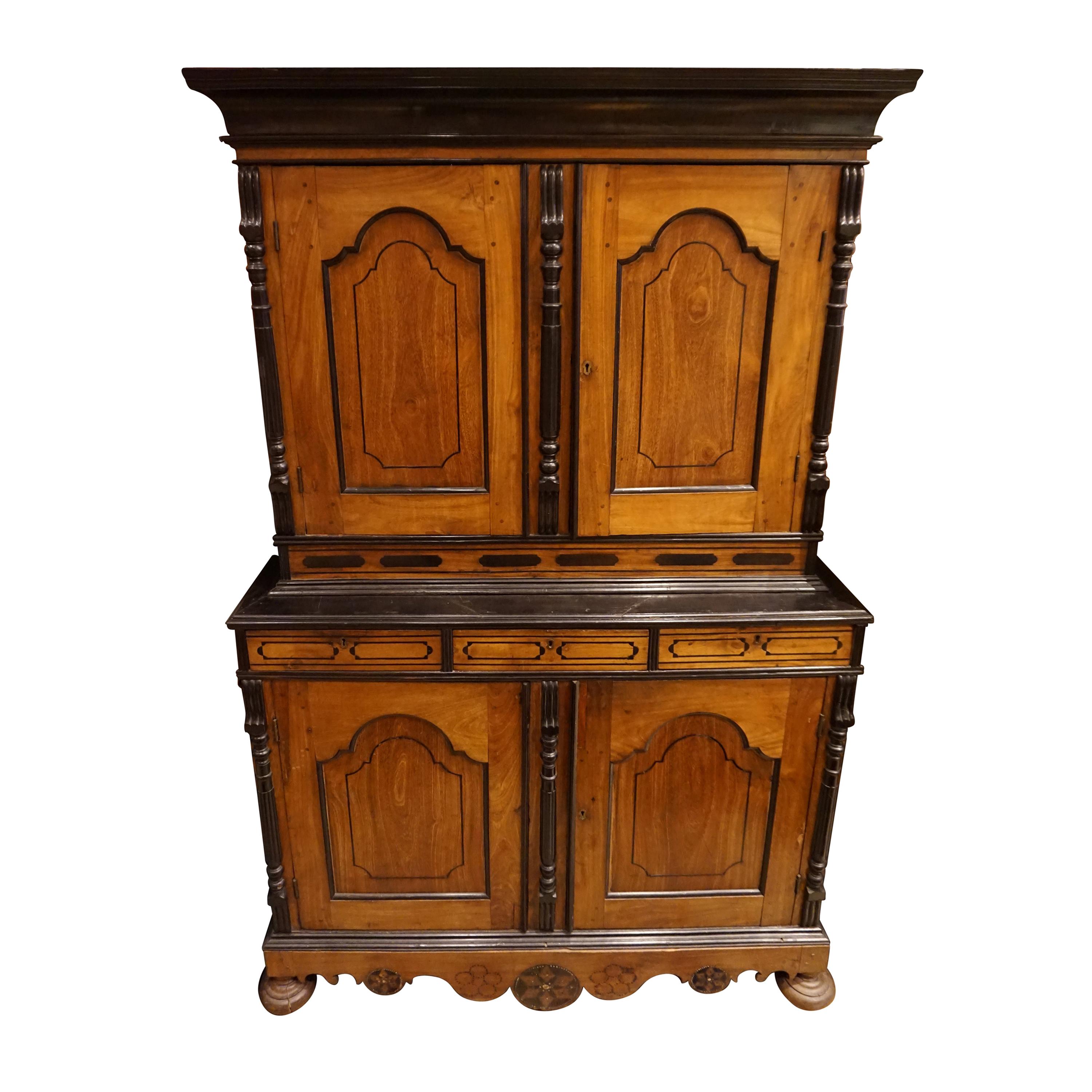 Separating Cupboard-Schrank aus Teakholz und Ebenholz im niederländischen Kolonialstil, um 1840, Ceylon 