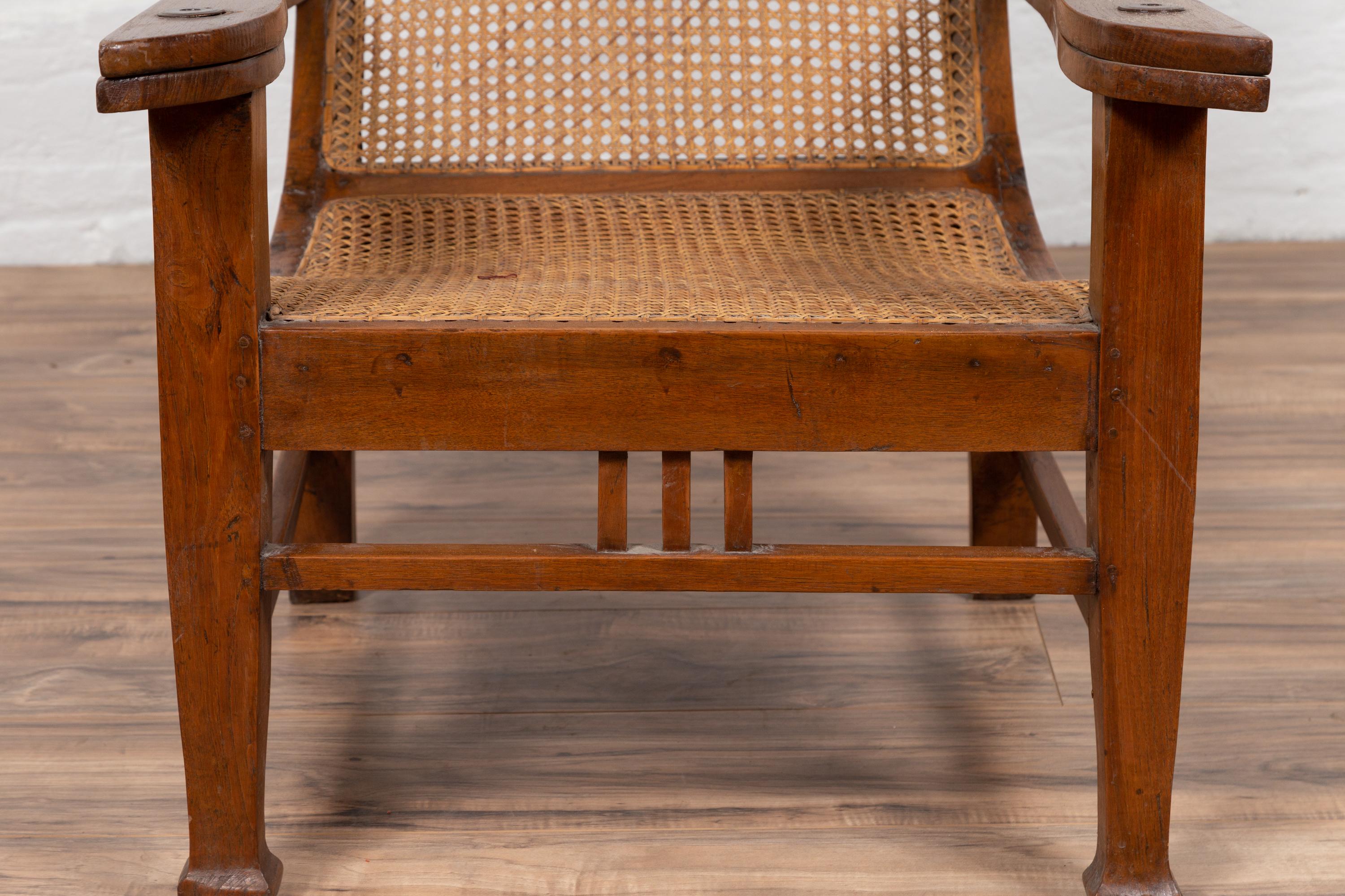 colonial lounge chair