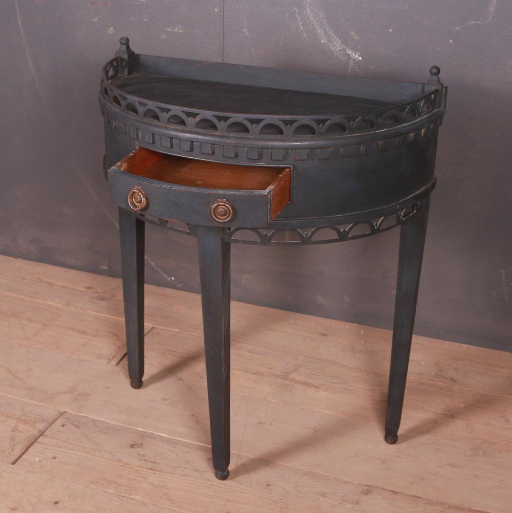 Dutch Console Table In Good Condition In Leamington Spa, Warwickshire