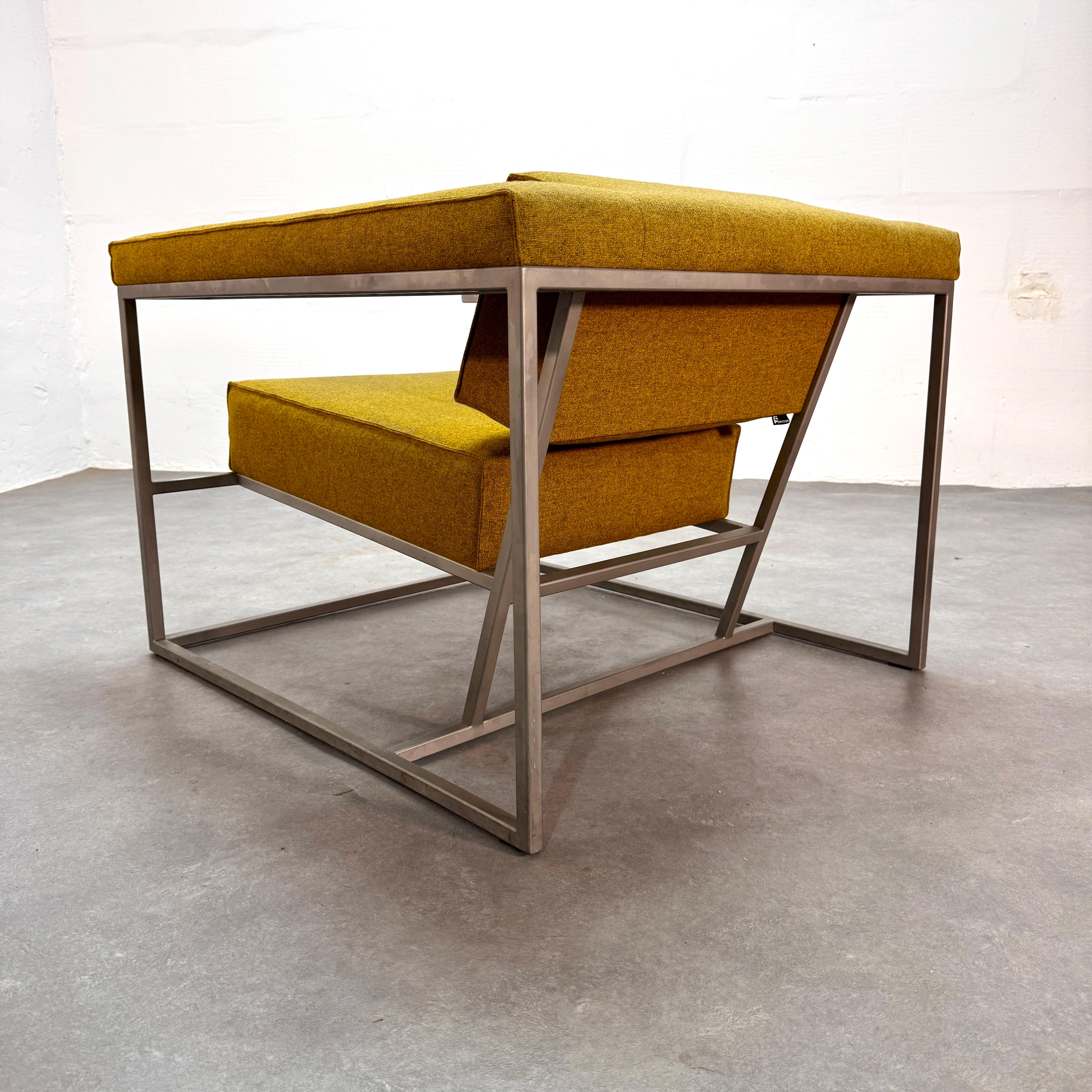 Dutch Contemporary Metropolis Lounge Chair by Roderick VOS for Spectrum, 2005 In Good Condition For Sale In CASTENRAY, NL