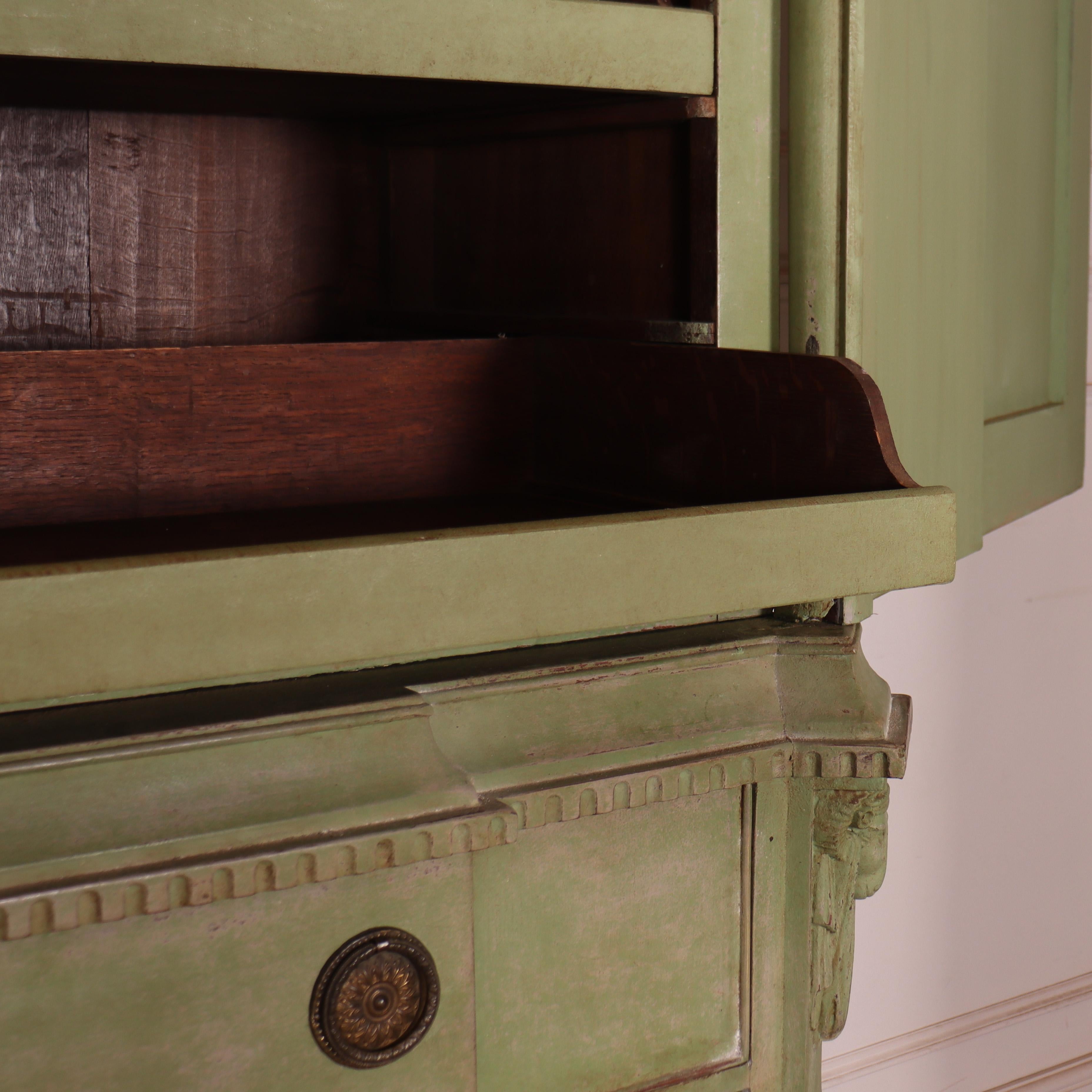 Armoire à linge Dutch Country House en vente 3