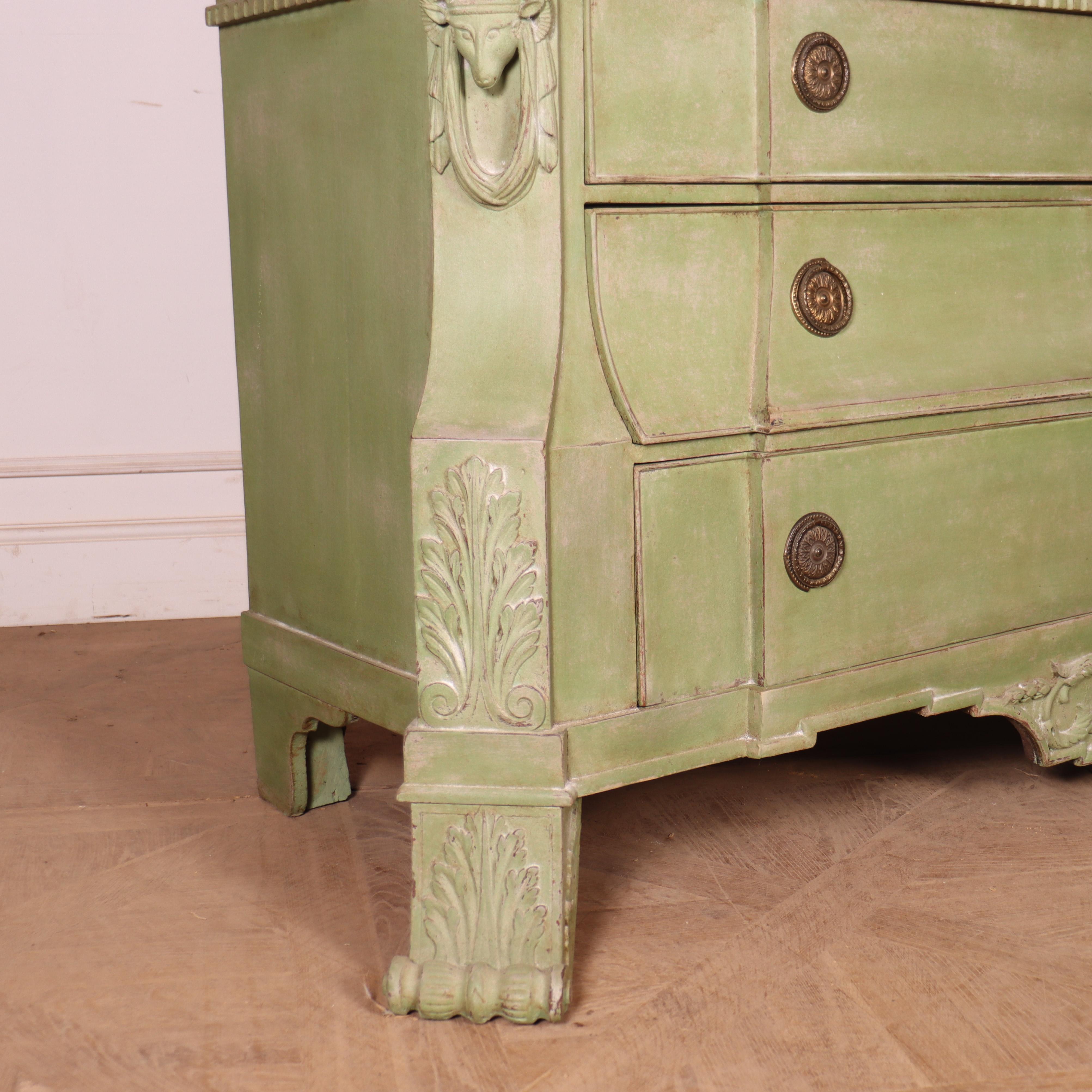 Armoire à linge Dutch Country House en vente 4