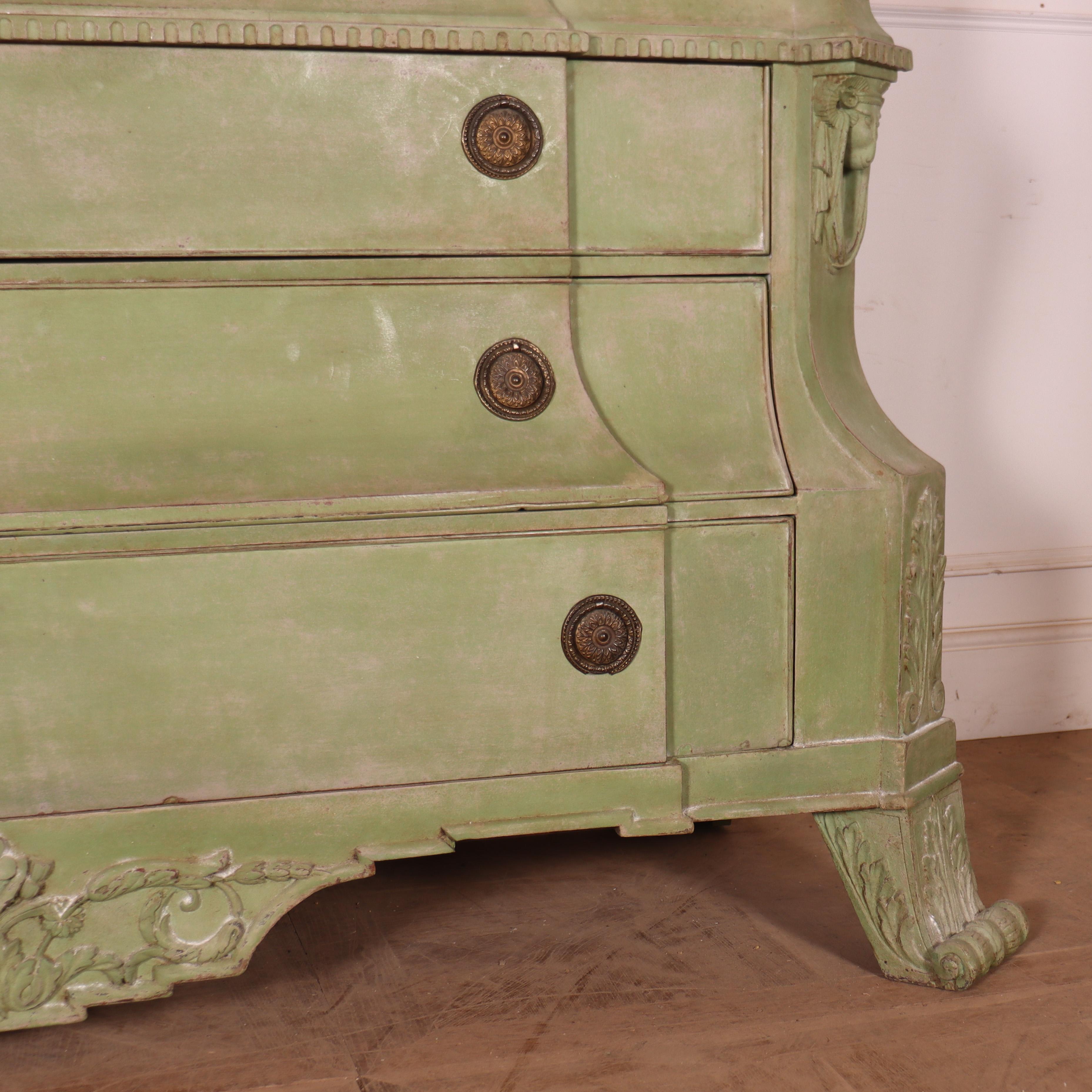 Peint à la main Armoire à linge Dutch Country House en vente