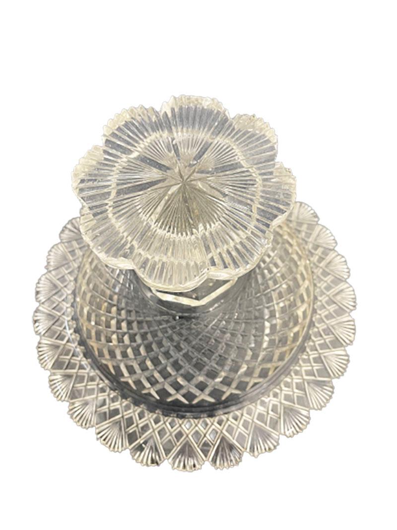 Dutch Crystal footed bowls with diamond and fan cut, ca 1860 For Sale 3