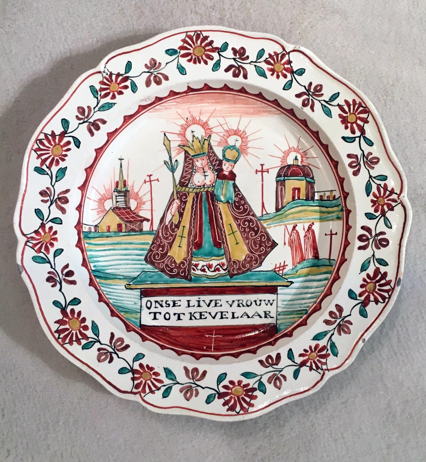 18th C. Dutch Decorated English Creamware Plate, Onse Live Vrouw Tot Kevelaar For Sale 2