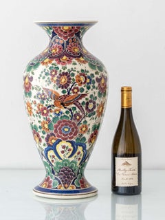Niederländische Delft Balustervase, hoch, handbemalt, polychrom von Velsen, 1950er Jahre
