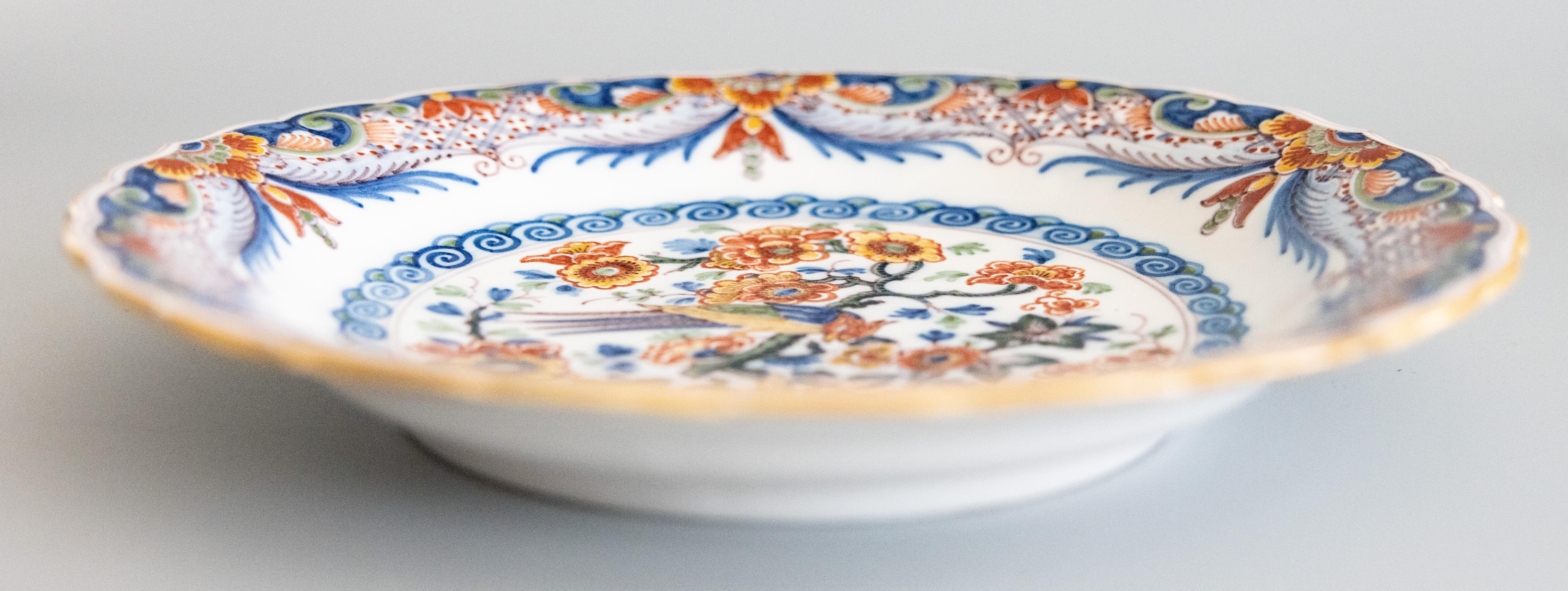 Dutch Delft Faience Polychrome Floral Bird Scalloped Wall Charger Plate, c. 1940 In Good Condition For Sale In Pearland, TX