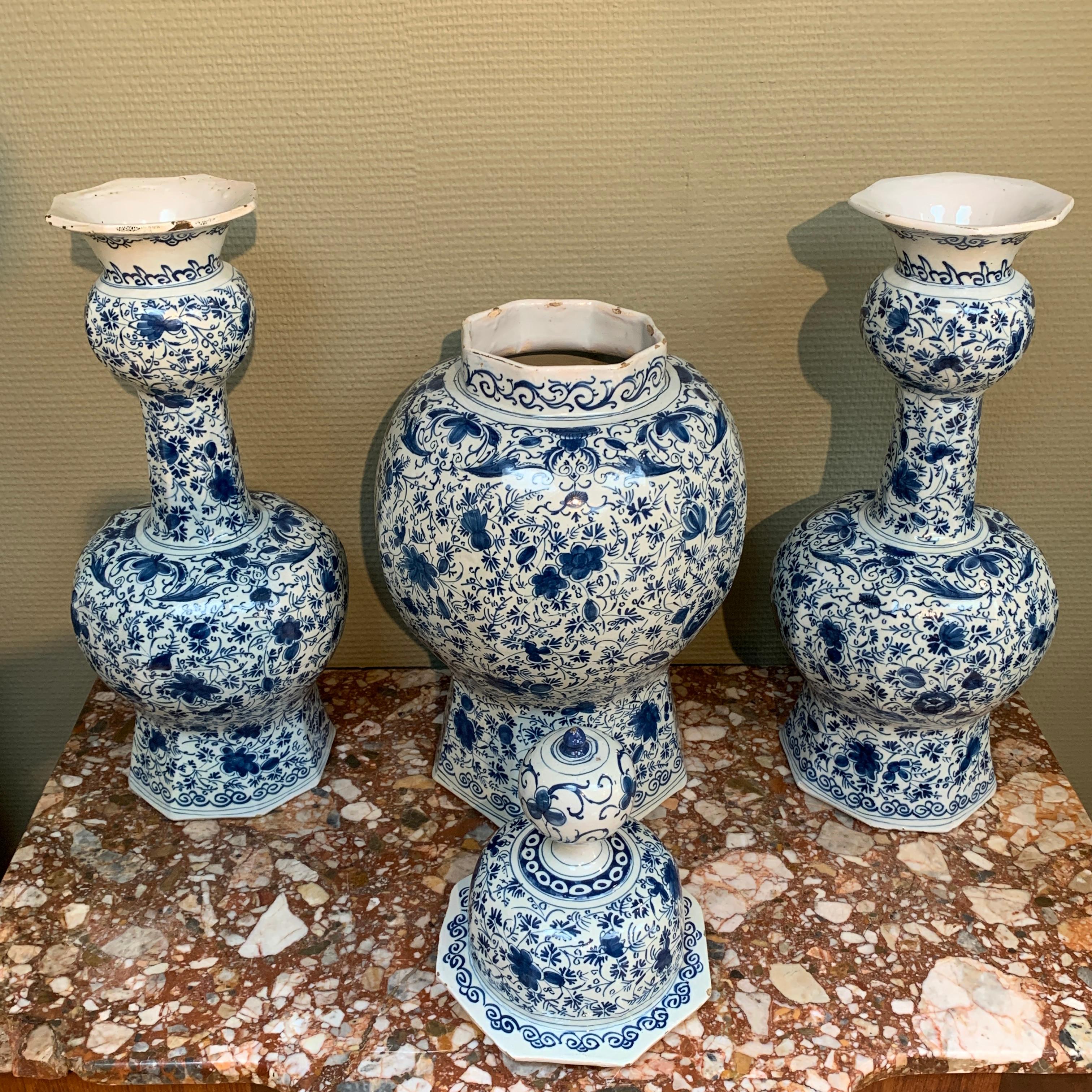 Dutch Delft Garniture Set of Three Large Vases, Early 18th Century 1